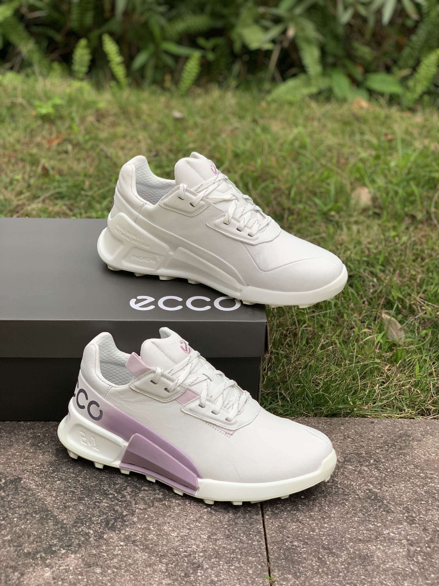 NO:274901,BIOM ECCO Women's Cross-country Running Shoes Celebrity Hiking Shoes 2.1 Off-road 822863, Skin-friendly and breathable fabric fabrics keep the feet dry at all times BIOM core technology long-term cushioning, ergonomics, brings naked foot sports experience, great elasticity and softness, worthy of being the trump card experience in comfort Size 35-40 sizes batch,19860909BIOM ECCO爱步女款越野跑鞋明星同款徒步鞋 健步2.1越野822863, 亲肤透气织物面料时刻保持脚部干爽 BIOM核心科技大底长效缓震 符合人体工学 带来裸足运动体验 弹力和柔软度非常棒 不愧为舒适中的王牌体验 尺码35-40码 批,,Men's shoes