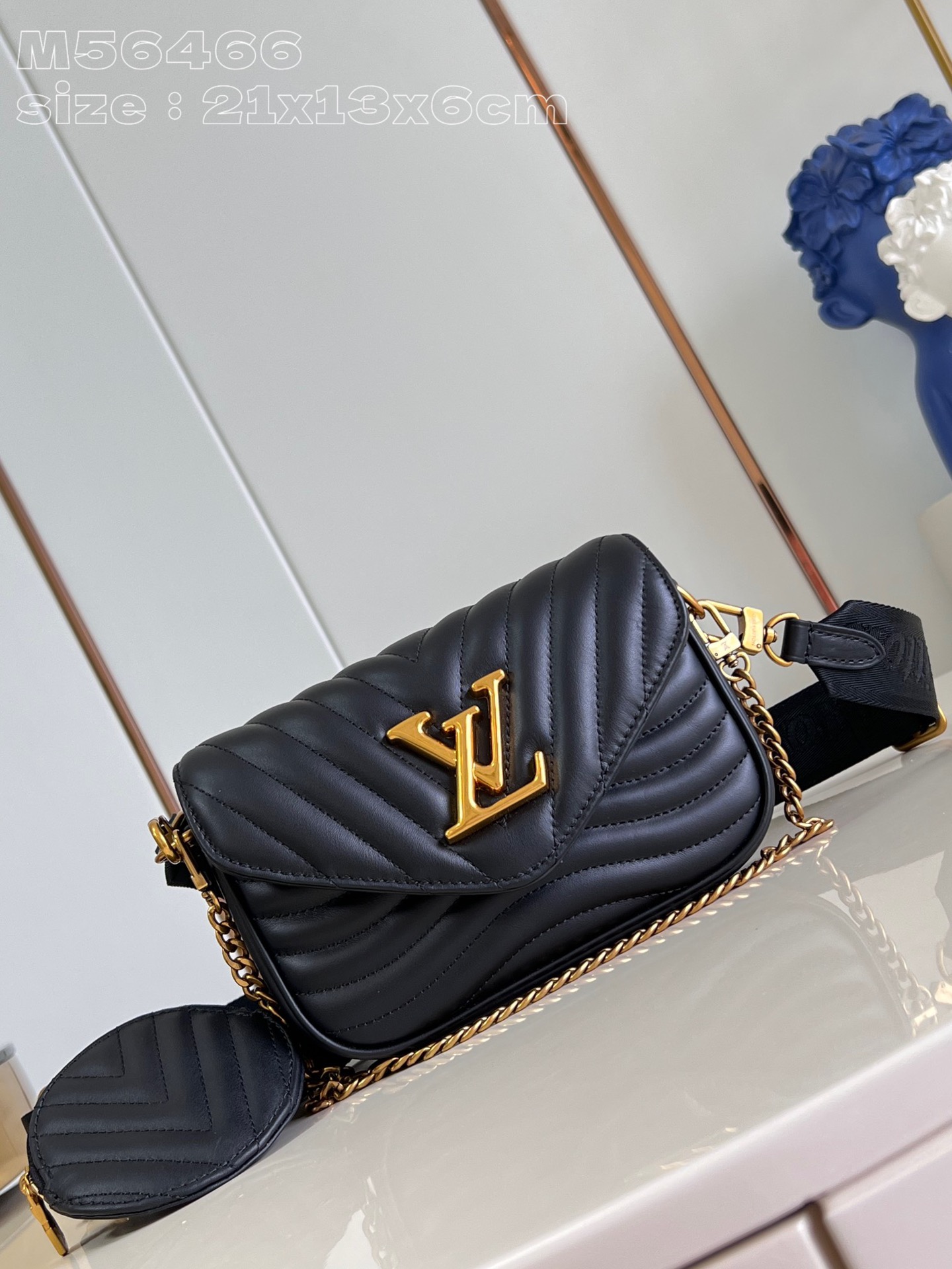 Louis Vuitton LV New Wave Bolsos de mano Negro Oro Naranja y rojo Piel de vaca Cuero Pochette Cadena M56466