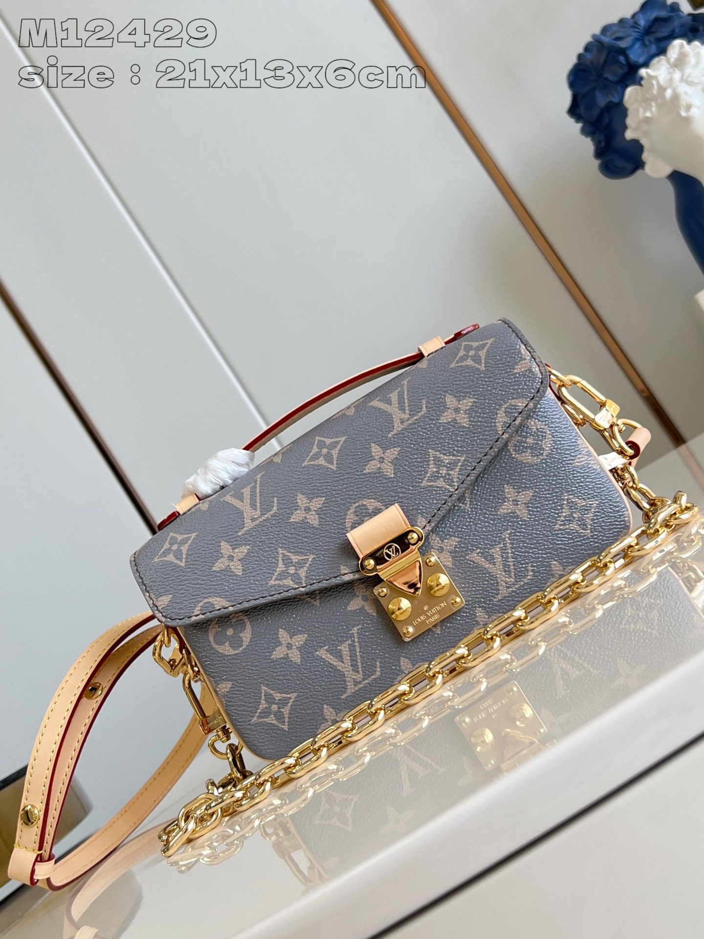 Louis Vuitton LV Pochette MeTis Bolsos de mano Monogram Canvas Lona Cuero de vaca Colección otoño – invierno M12429