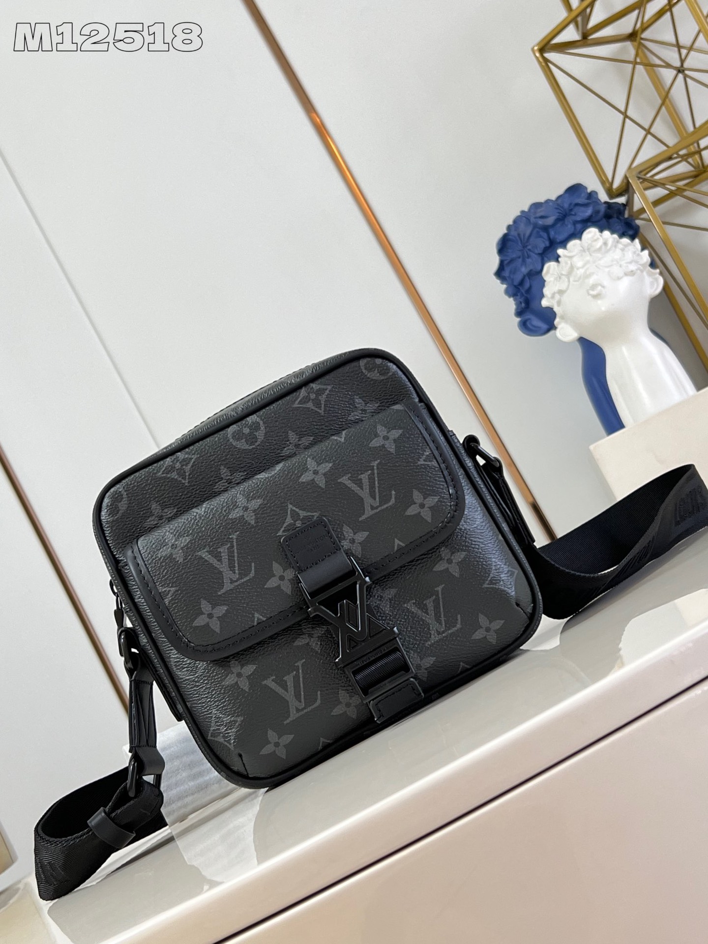 Louis Vuitton Bolsos de mensajero Negro Monogram Canvas Lona M12518