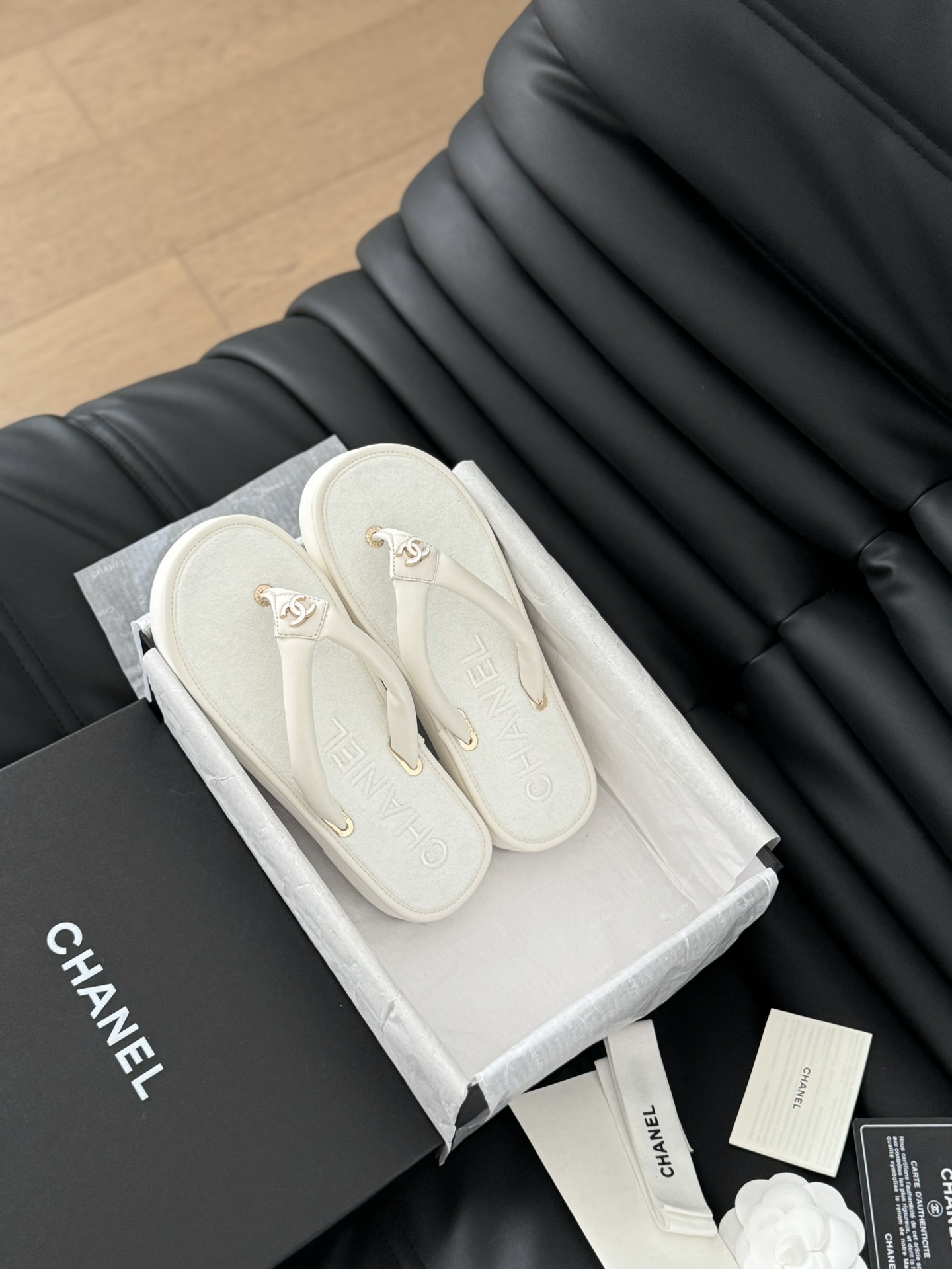 Chanel Zapatos Chanclas Pantuflas Cuero de vaca Playa