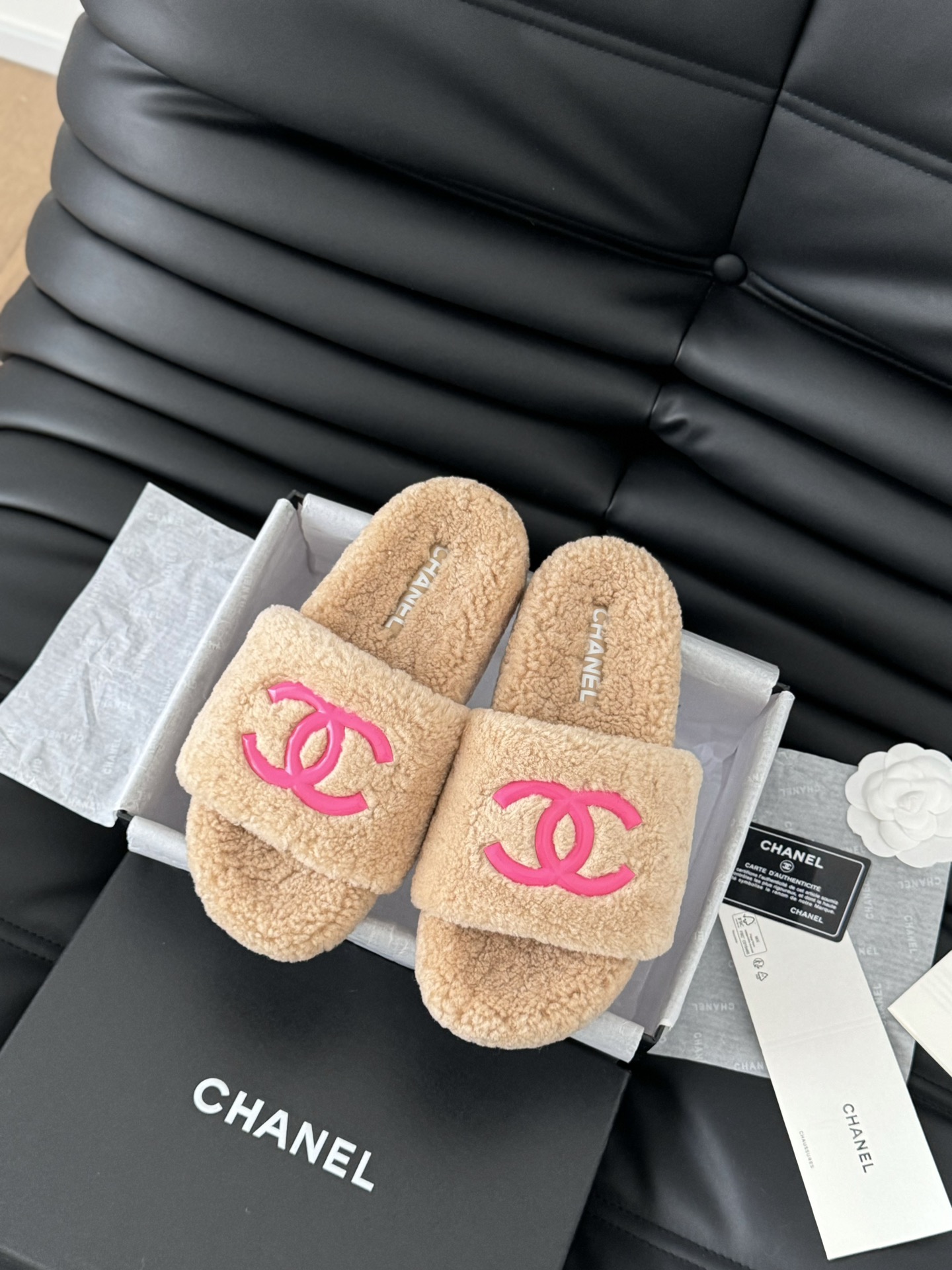 Chanel Buty Letnie kapcie Guma Wełna Kolekcja jesienna/zima Casual