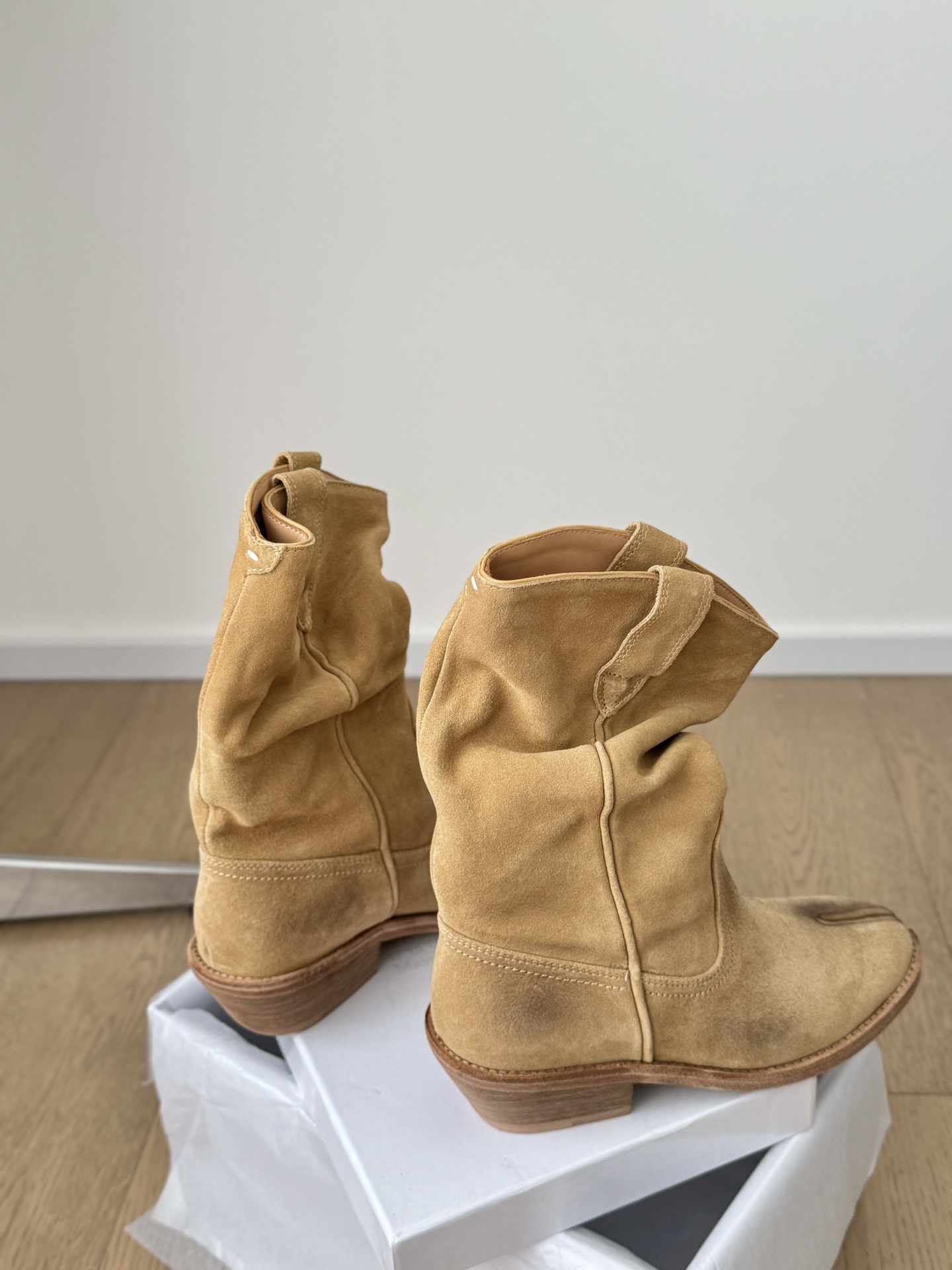 Cow Skin Western Cowboy Boots Sale: High-Quality Velvet and Leather, Various Sizes Available - 图片 7