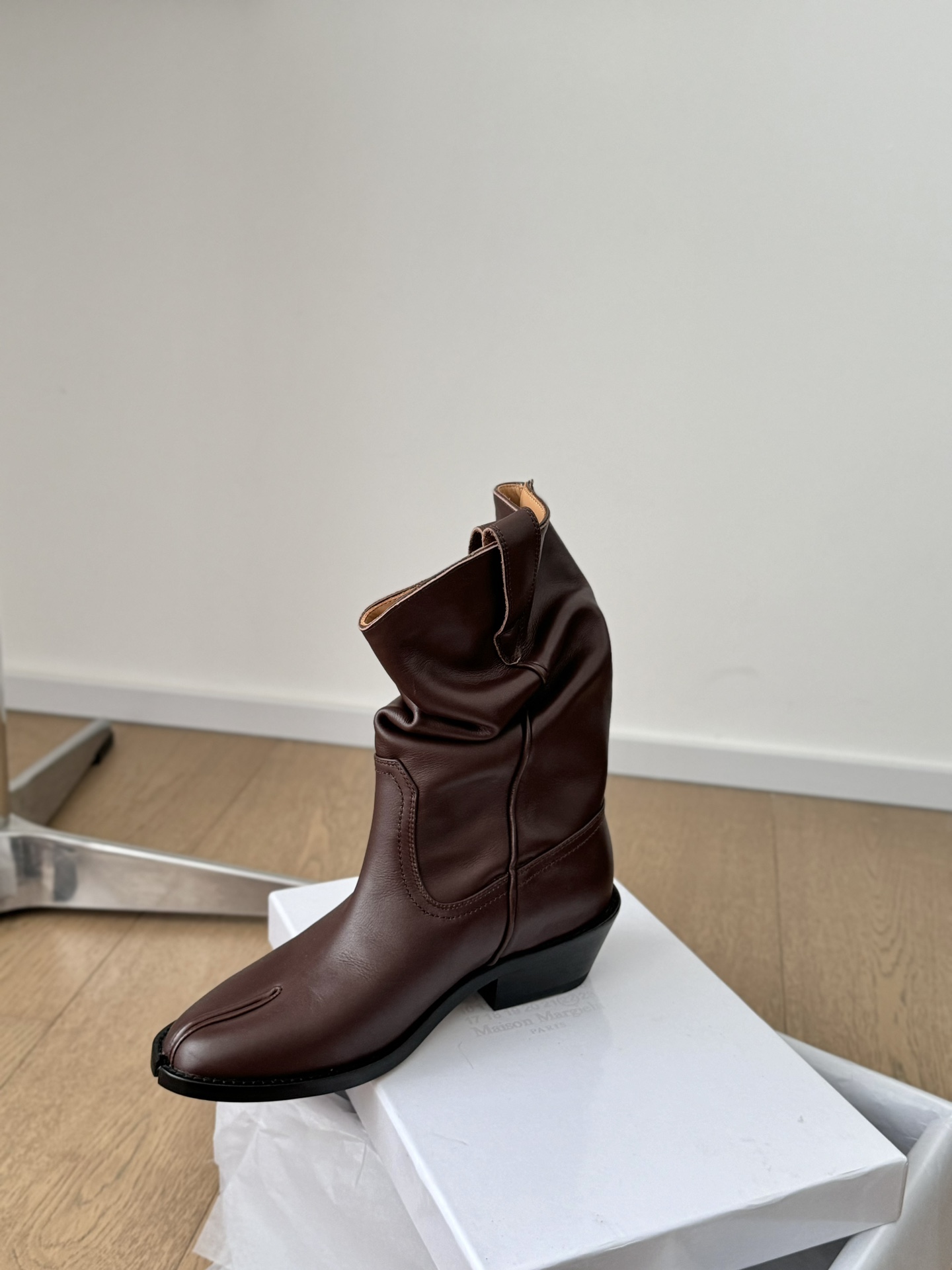 Cow Velvet and Skin Cowboy Boots: High-Quality Western Style, Various Sizes Available - 图片 8