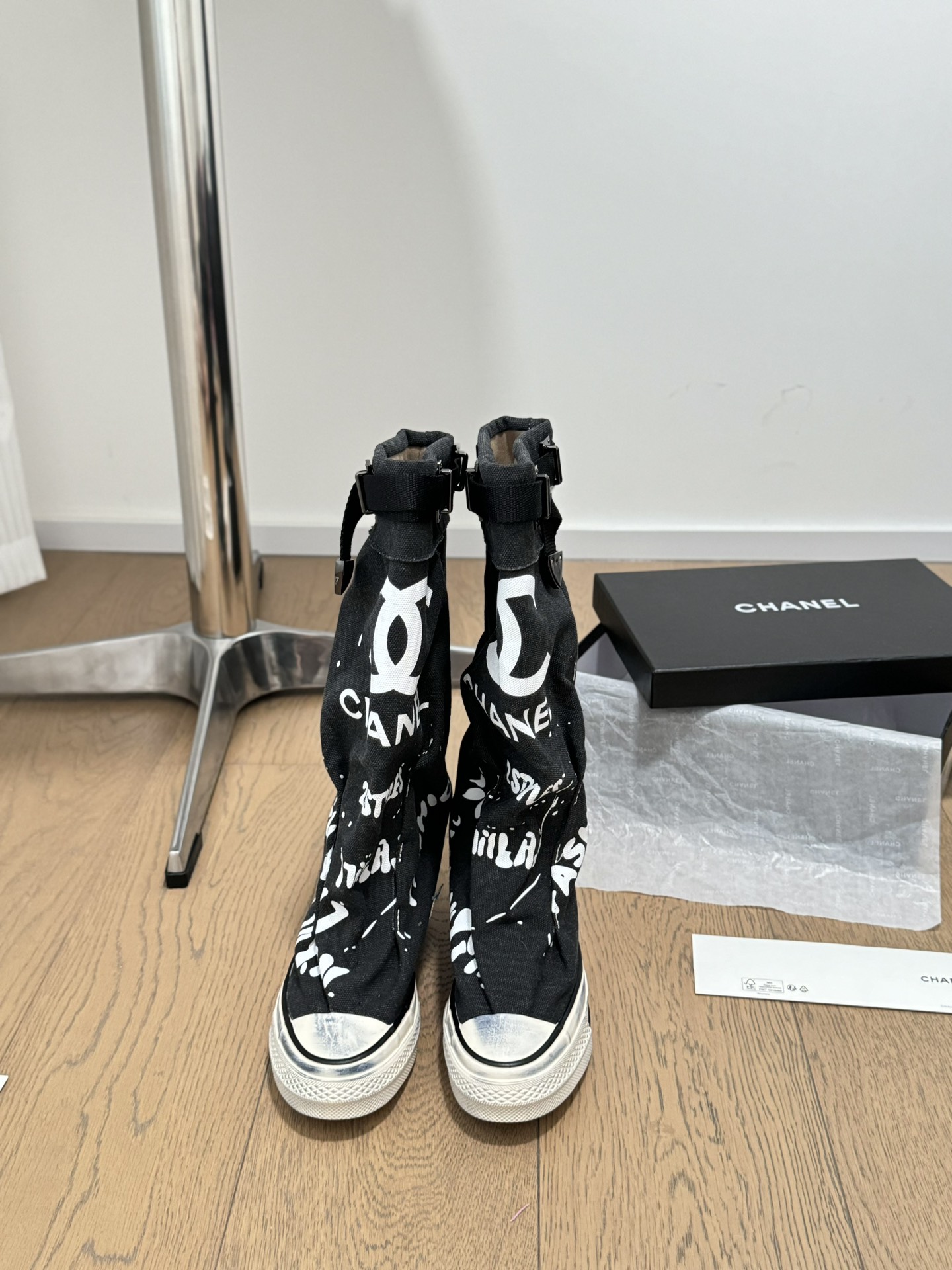 Chanel Dobry
 Buty do deskorolki Doodle Biały Płótno Kolekcja jesienna/zima Vintage