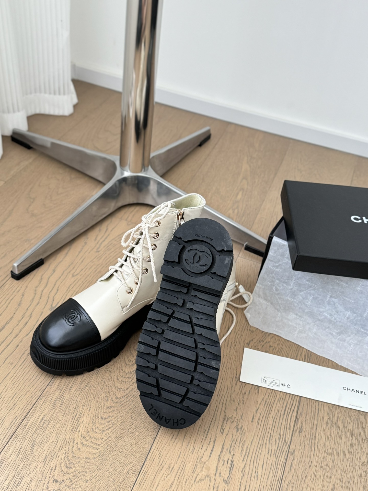 Chanel Classic Luxury Leather Shoe Loafer Ref.40E83180 5