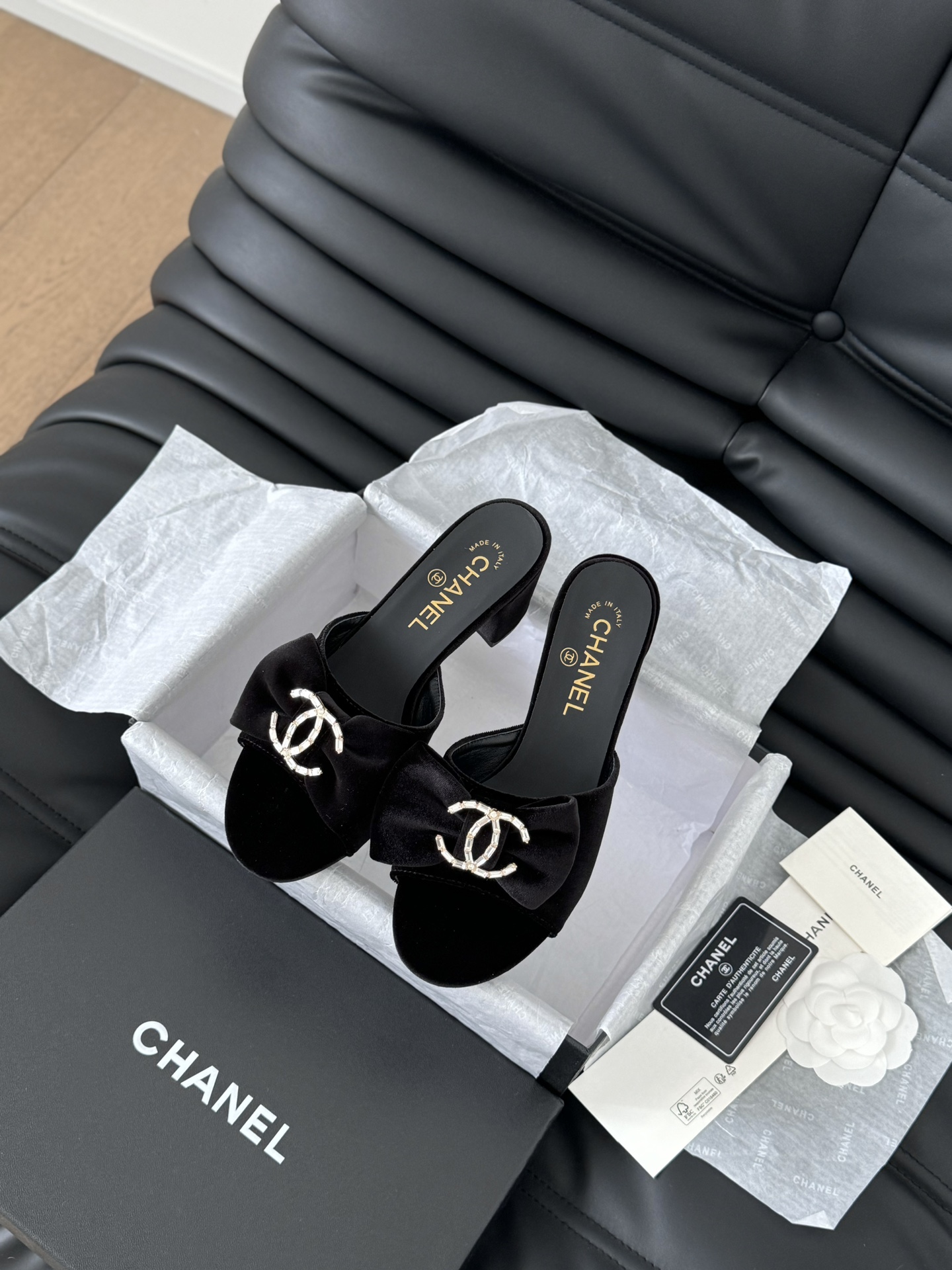 Chanel Buty jednowarstwowe Prawdziwa skóra Skóra owcza