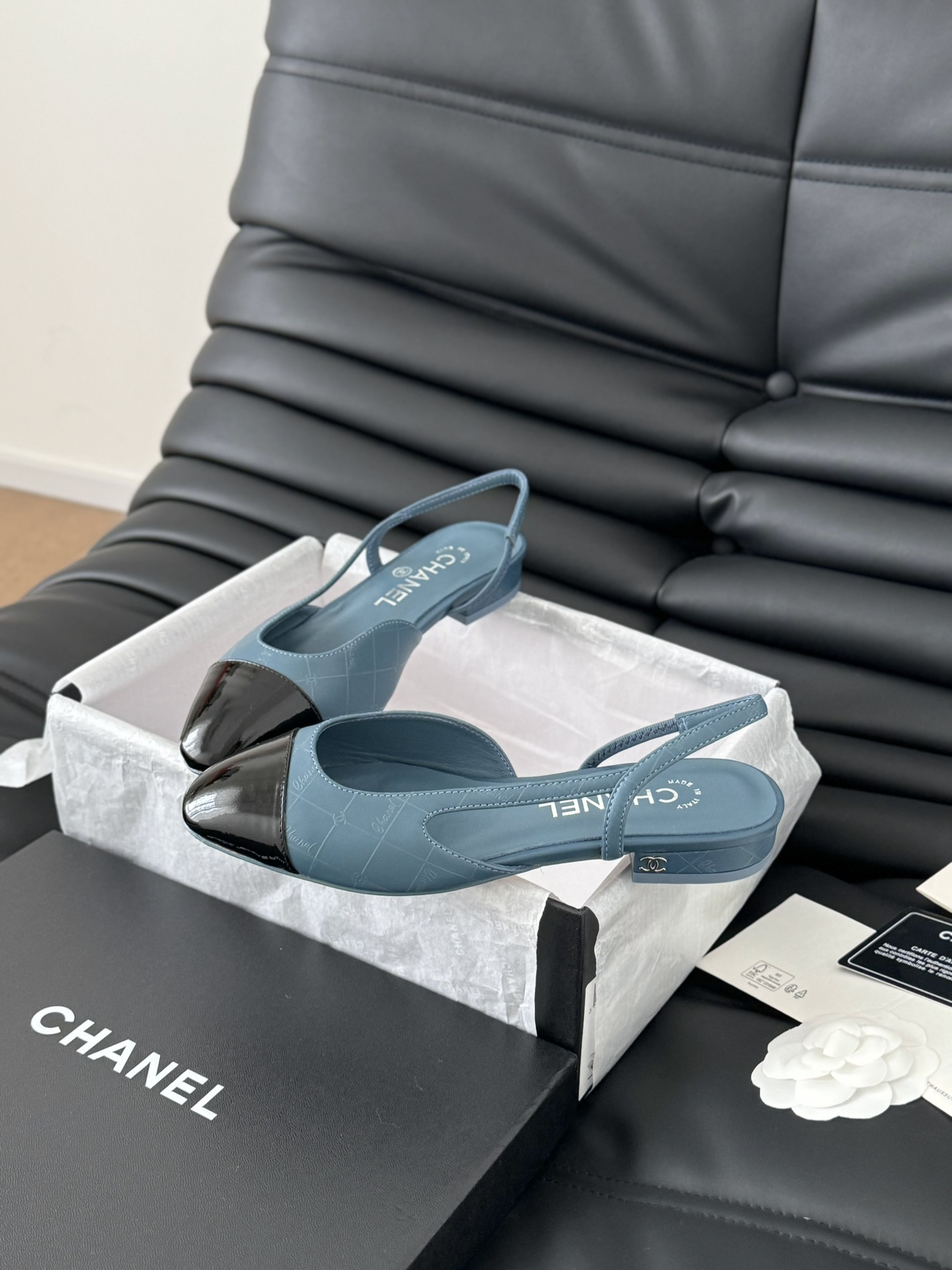 Chanel 经典slingback后空凉鞋 2