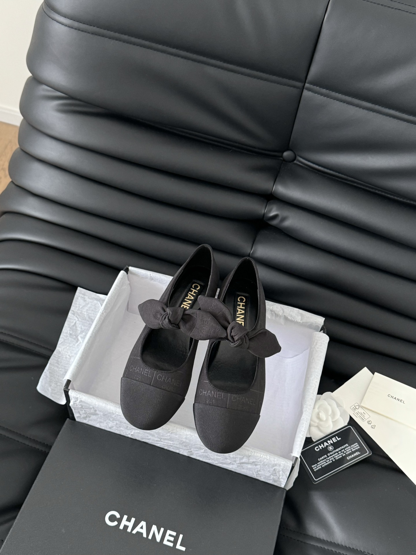 Chanel Scarpe Monostrato Acquista la migliore qualità di alta qualità
 Nero Bianco Pelle bovina Cuoio genuino pecora Collezione Primavera