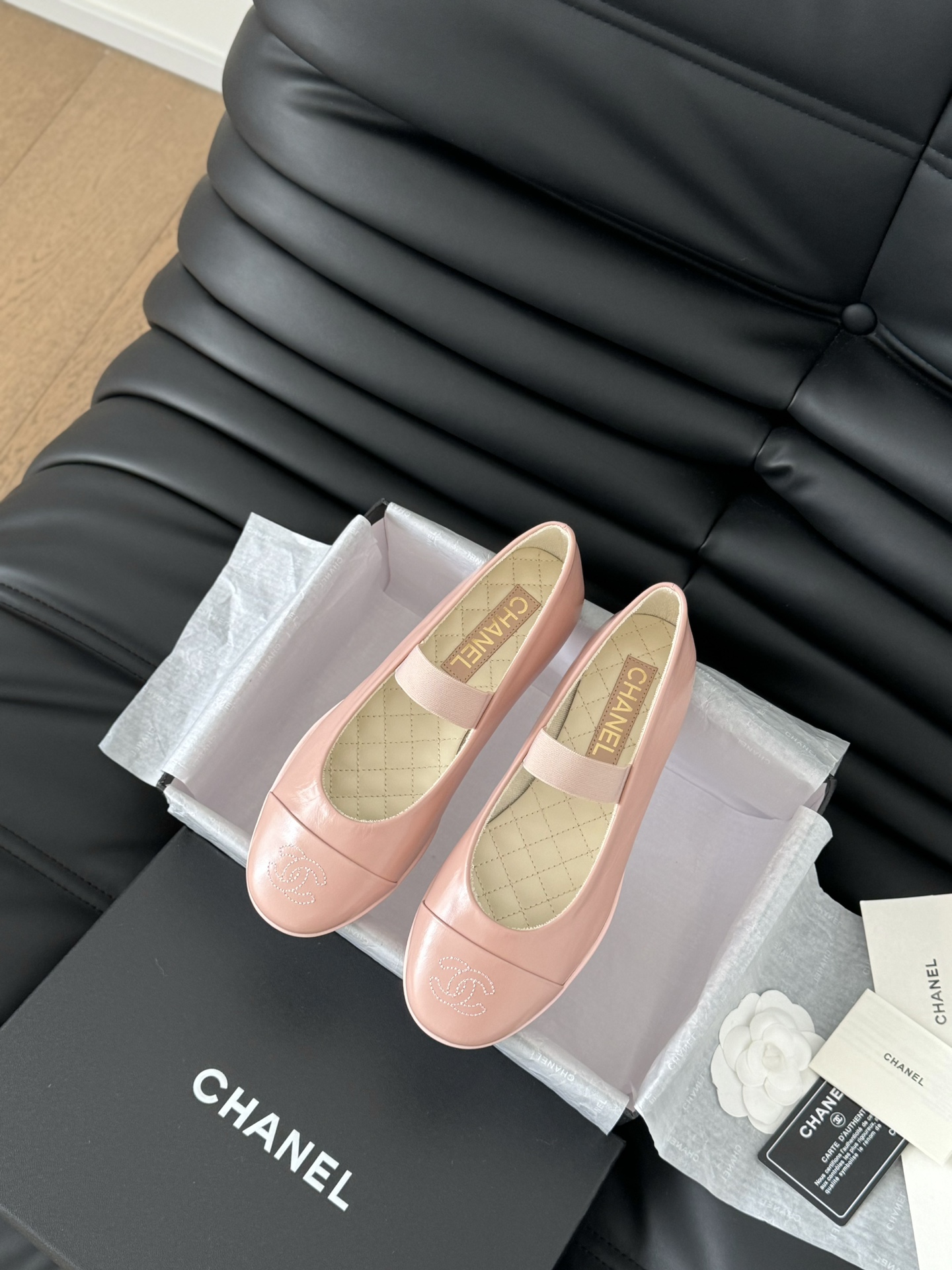 Chanel Scarpe Monostrato Cuoio genuino Pelle di pecora Collezione Primavera/Estate