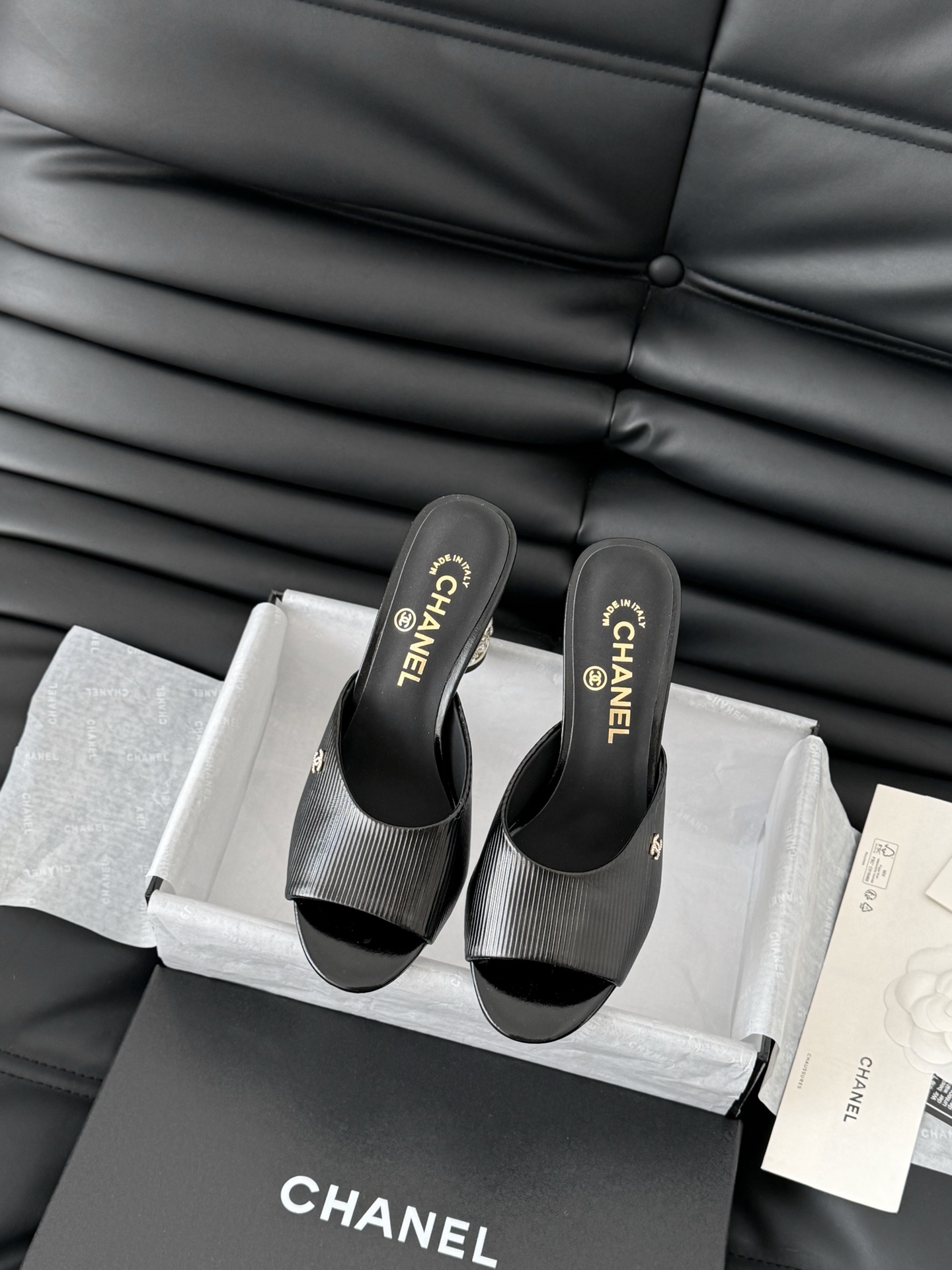 NO:222910,Chanel 25C new Mary Jane series, complete with all series, high quality running and price, upper inner sheepskin, genuine leather outsole, original mold opening heel, height 8cm Size: 35-39 Other sizes, high heels, chanel, mary jane, high heels, sheepskin, Leather soles19860909Chanel 25C新款玛丽珍系列 全系列做齐 高品质跑量价 鞋面内里羊皮 真皮大底 原版开模后跟 高度8cm Size:35-39 其他码数定,高跟鞋,chanel,mary jane,high heels,sheepskin,Leather soles,Women's Shoes