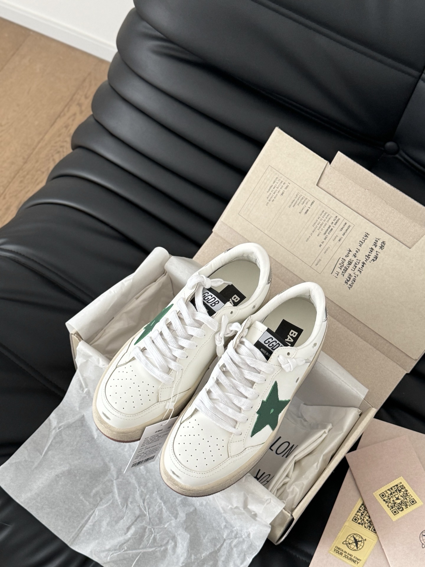 NO:164312,The new color of GGDB small dirty shoes is shipped!  New style is coming, personalized graffiti, beautiful and versatile, full of details~ This year's latest version, limited edition, high-quality running and price, Size: 35-40, casual shoes/sports shoes, sneakers19860909批 GGDB 小脏鞋新色出货啦！ 新款来袭 个性涂鸦,好看又百搭,细节拉满～ 今年最新版面 官网专柜限定款 高版本高品质跑量价 Size:35-40,休闲鞋/运动鞋,sneakers,Women's Shoes