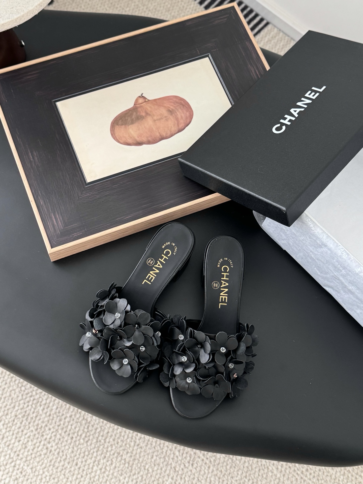 Chanel Chanel 25P新款山茶花拖鞋