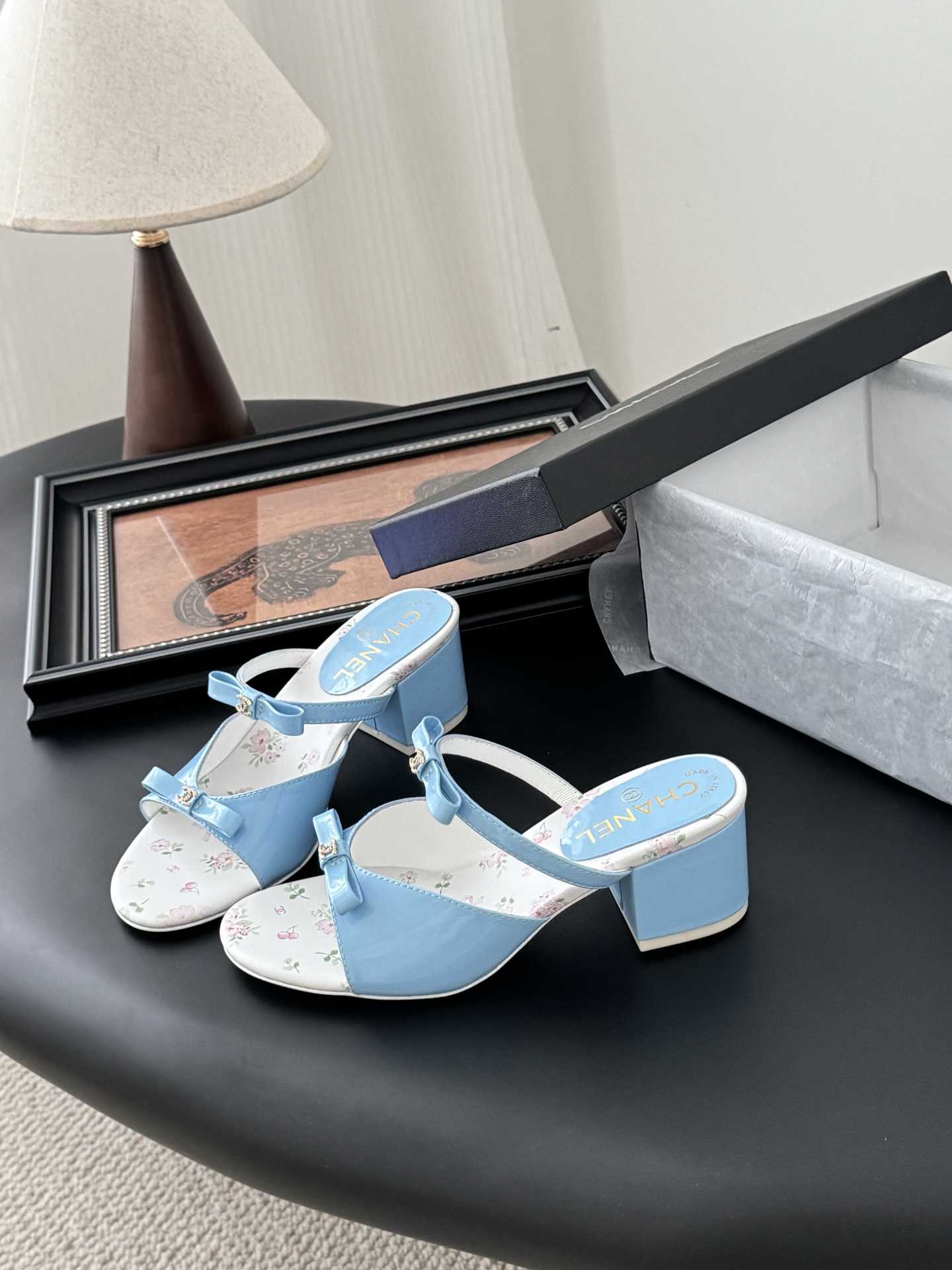 Chanel 2025P Bow Sandals: Elegant, Comfortable, and Height-Boosting 1 Chanel 2025P Bow Sandals: Elegant, Comfortable, and Height-Boosting