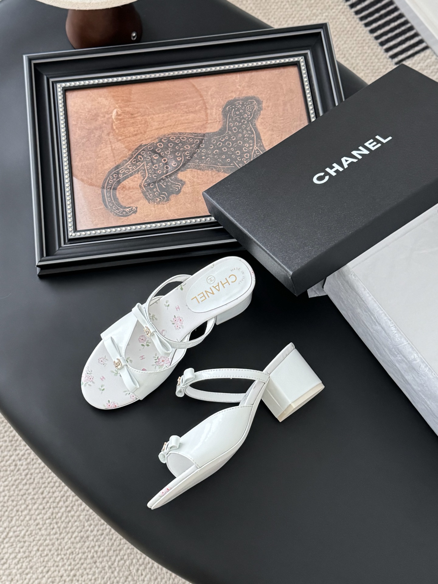 Chanel 2025P Bow Heeled Sandals: Elegant Leather Mules with Floral Accents 5 i1743857703554 490 0 3
