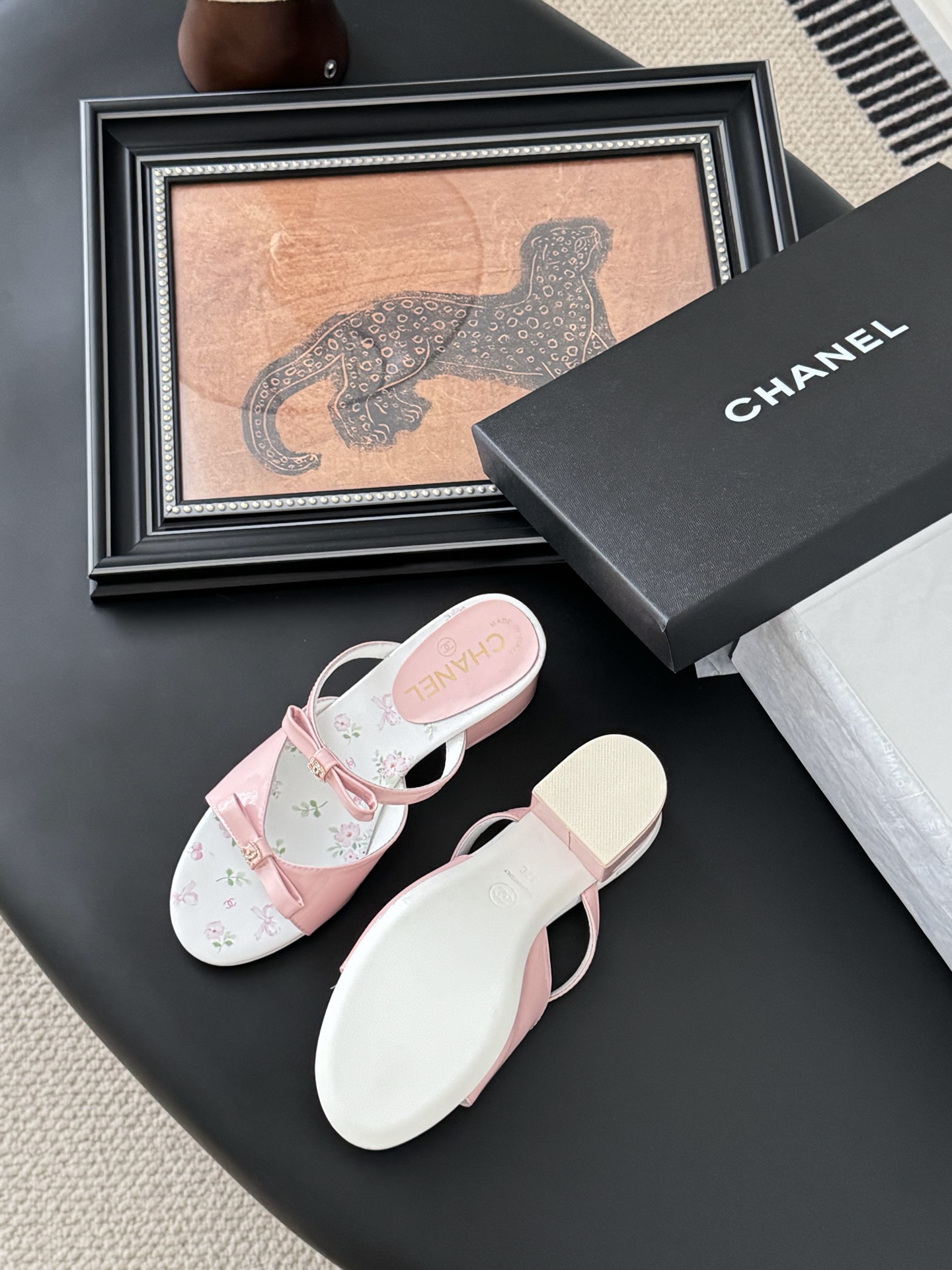 Chanel 2025P Pink Leather Bow Heeled Sandals - Elegant Comfort & Style 6 i1743857722674 6737 0 4