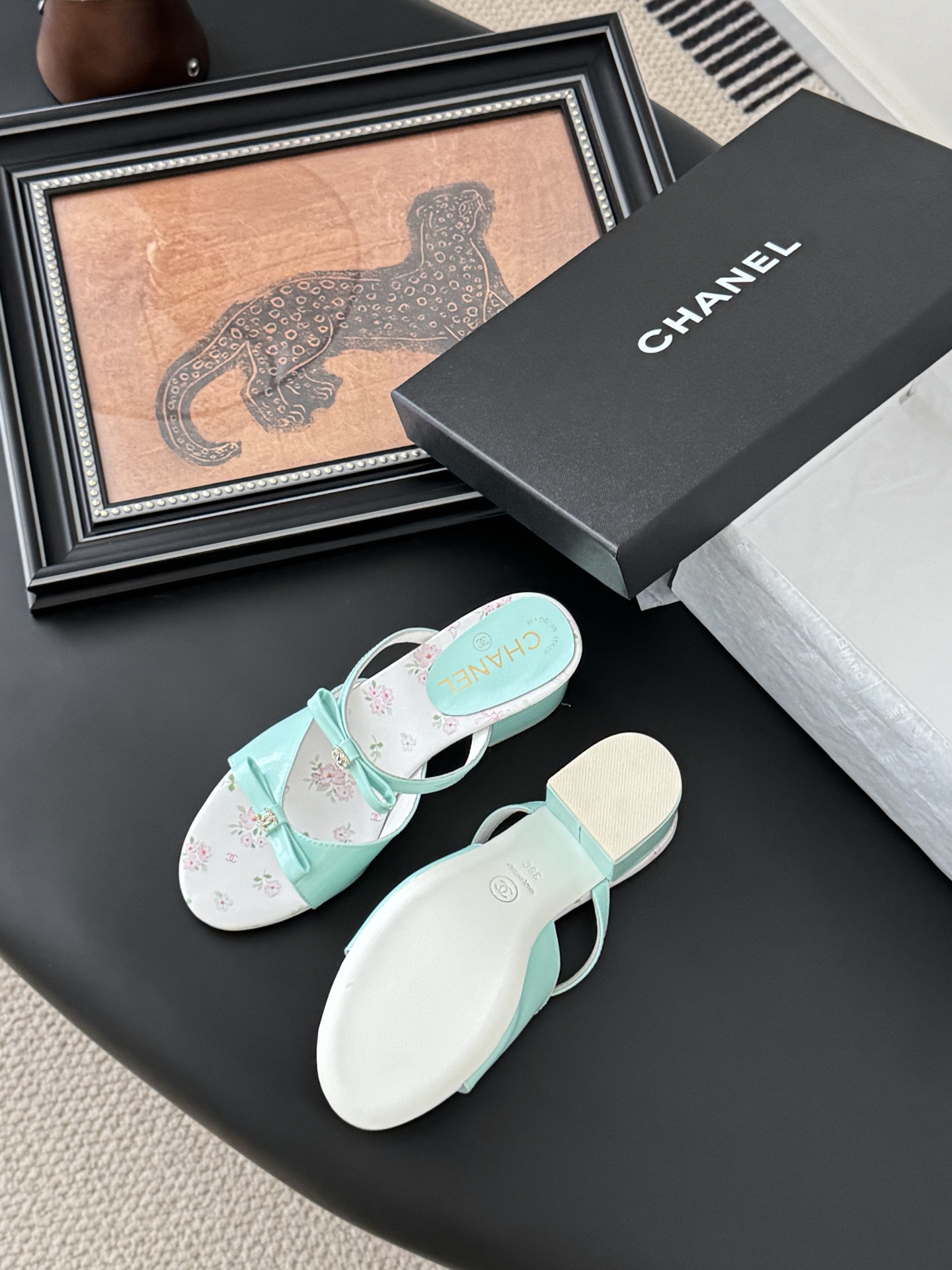 Chanel 2025P Bow Heeled Sandals: Elegant, Comfortable, and Height-Boosting 6 i1743857740263 1426 0 4