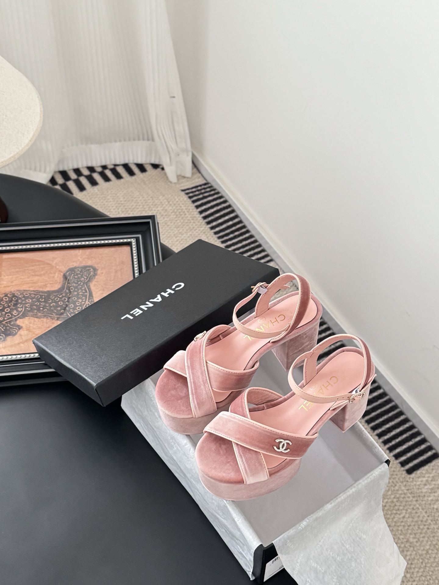 Chanel 25A Pink Velvet Platform Sandals - Spring/Summer Collection 9 i1743858634057 2482 0 7