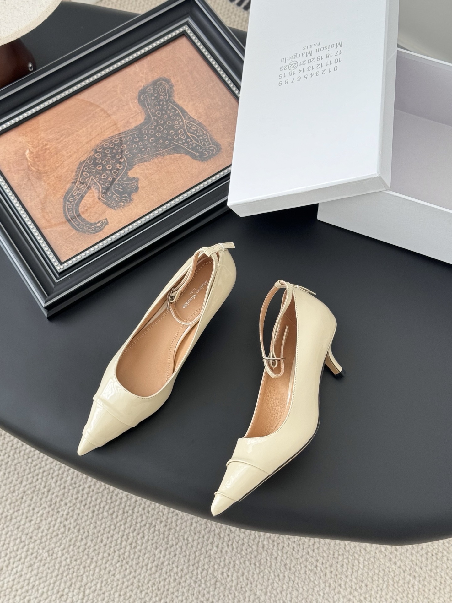 Maison Margiela MM6 Tabi Split-Toe Leather Pumps with Ankle Strap 1 Maison Margiela MM6 Tabi Split-Toe Leather Pumps with Ankle Strap