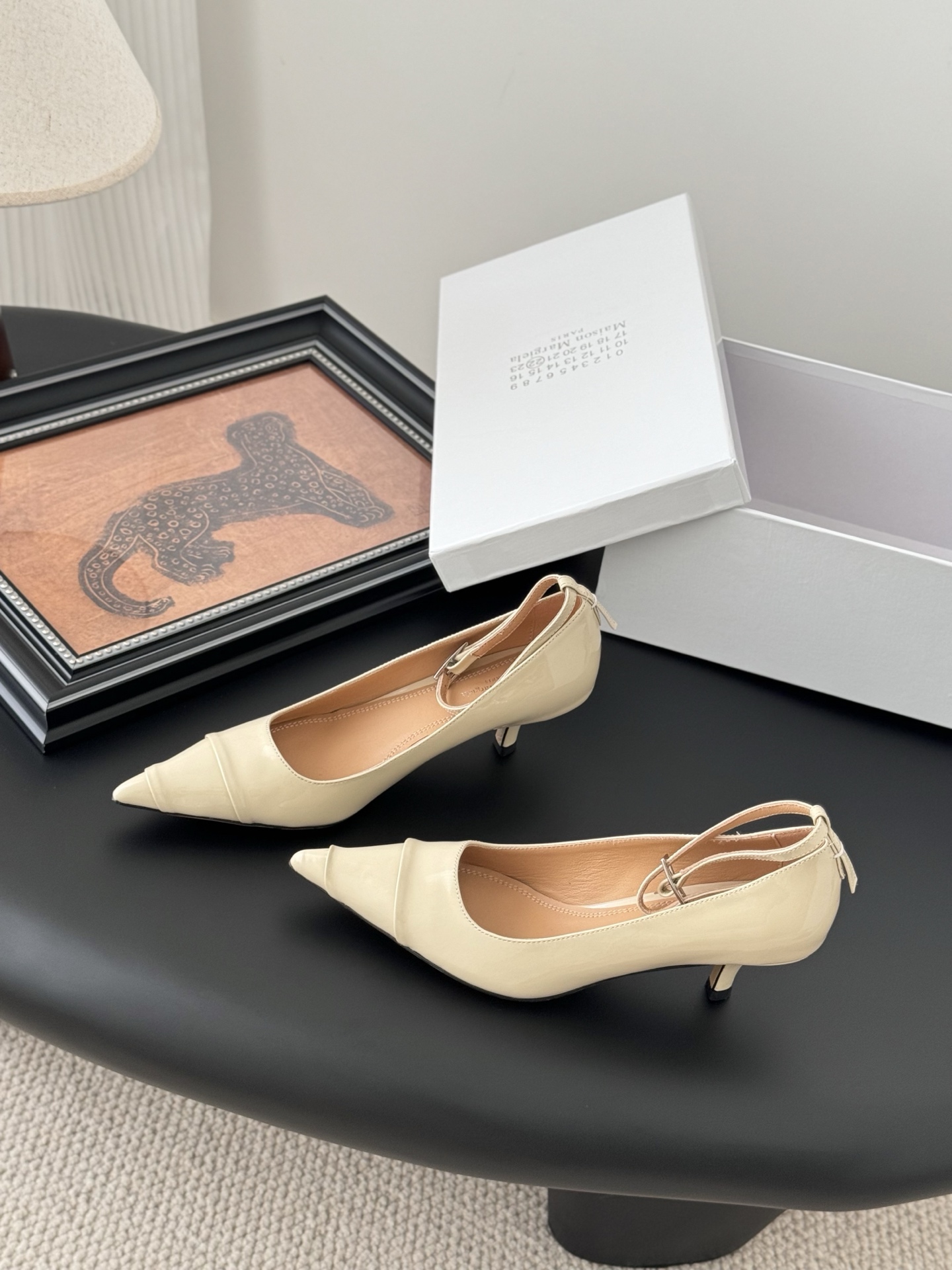 Maison Margiela MM6 Tabi Split-Toe Leather Pumps with Ankle Strap 4 i1744128169205 7927 0 1