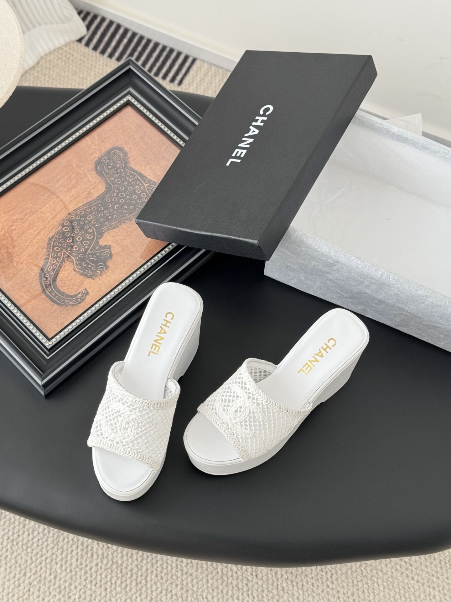 Chanel 25P Runway Platform Sandals White Embroidery Lambskin Leather 6 i1744128300533 3534 0 4