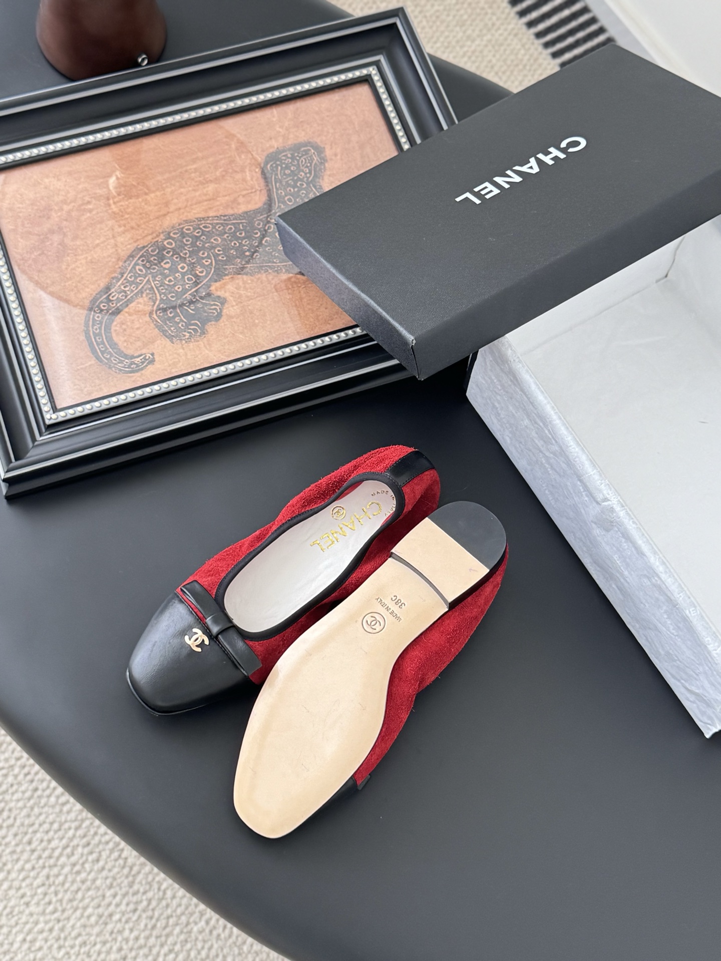 Chanel Women's Ballet Flats Red Suede and Black Leather CC Logo Shoes 6 i1745936988463 1514 0 4