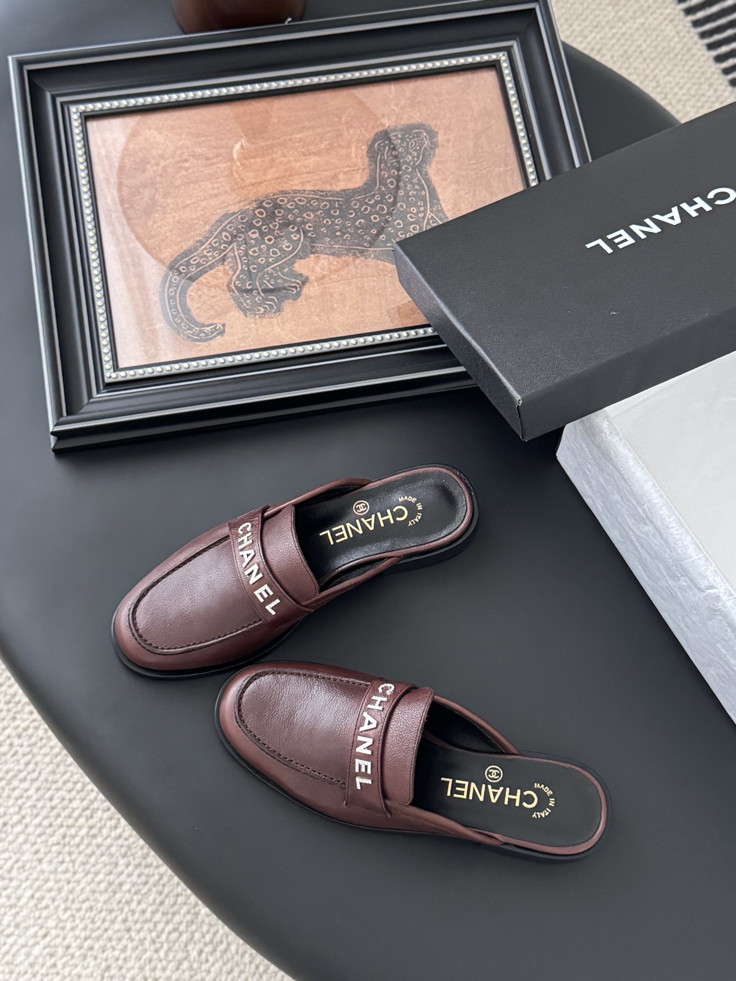 Chanel 25C Leather Loafers: Retro-Chic, Comfortable, and Versatile Style 7 i1746272767901 1098 0 5