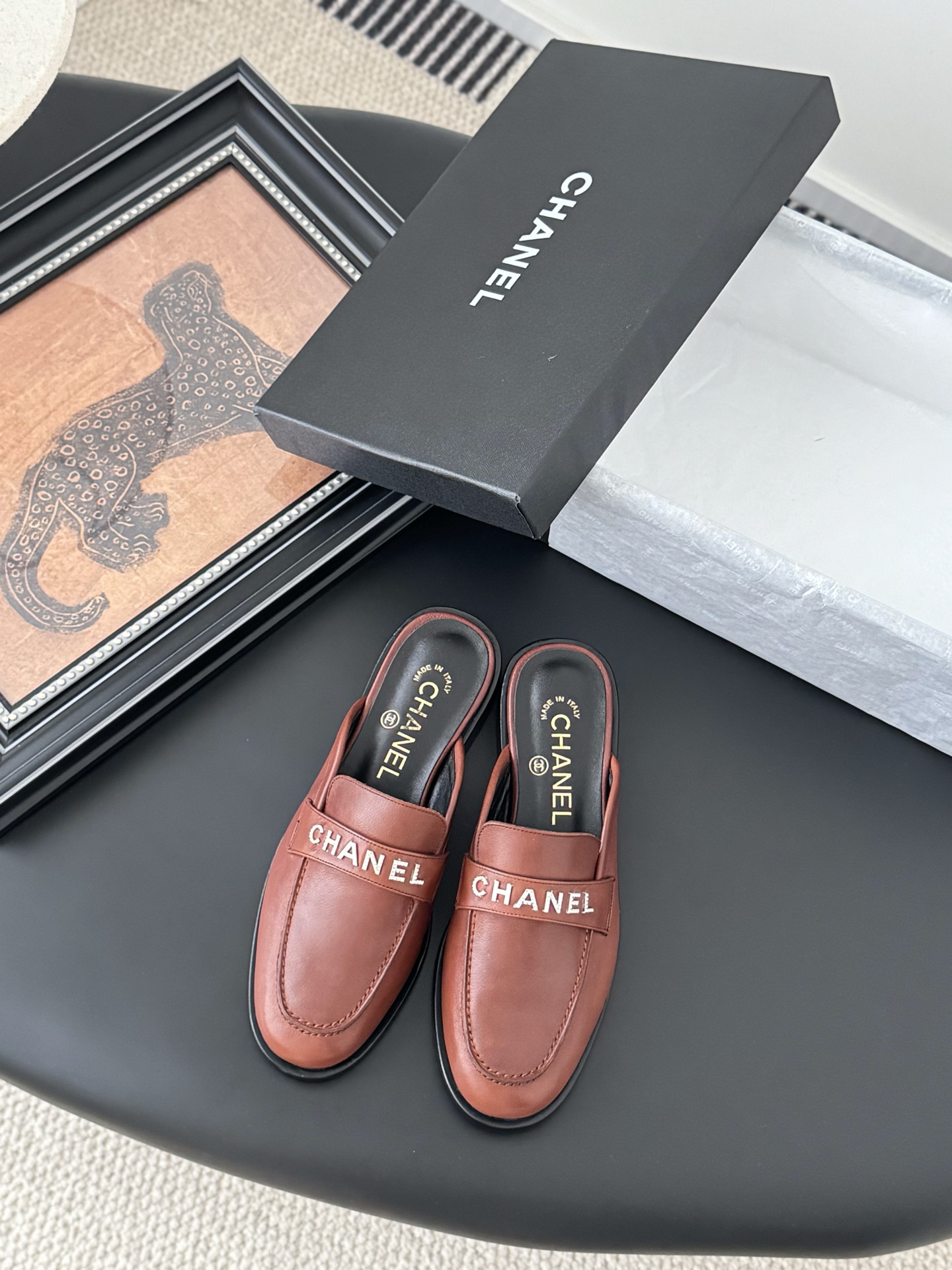 Chanel 25C Women's Leather Loafers Mules Retro Chic - Comfortable & Stylish 3 i1746272804929 9084 0 0