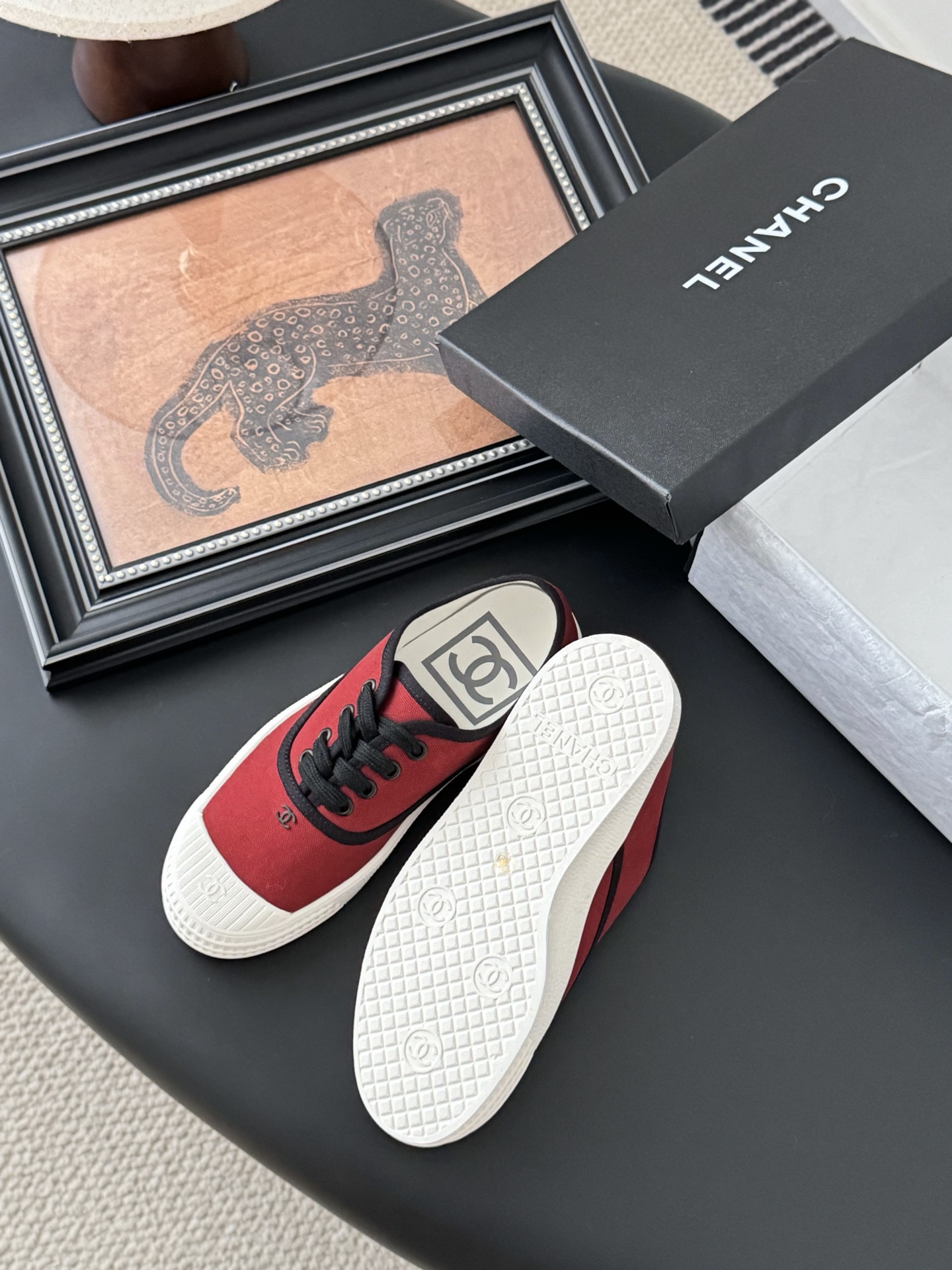 Chanel 小白鞋 P620 Vintageデザイン・春夏に最適