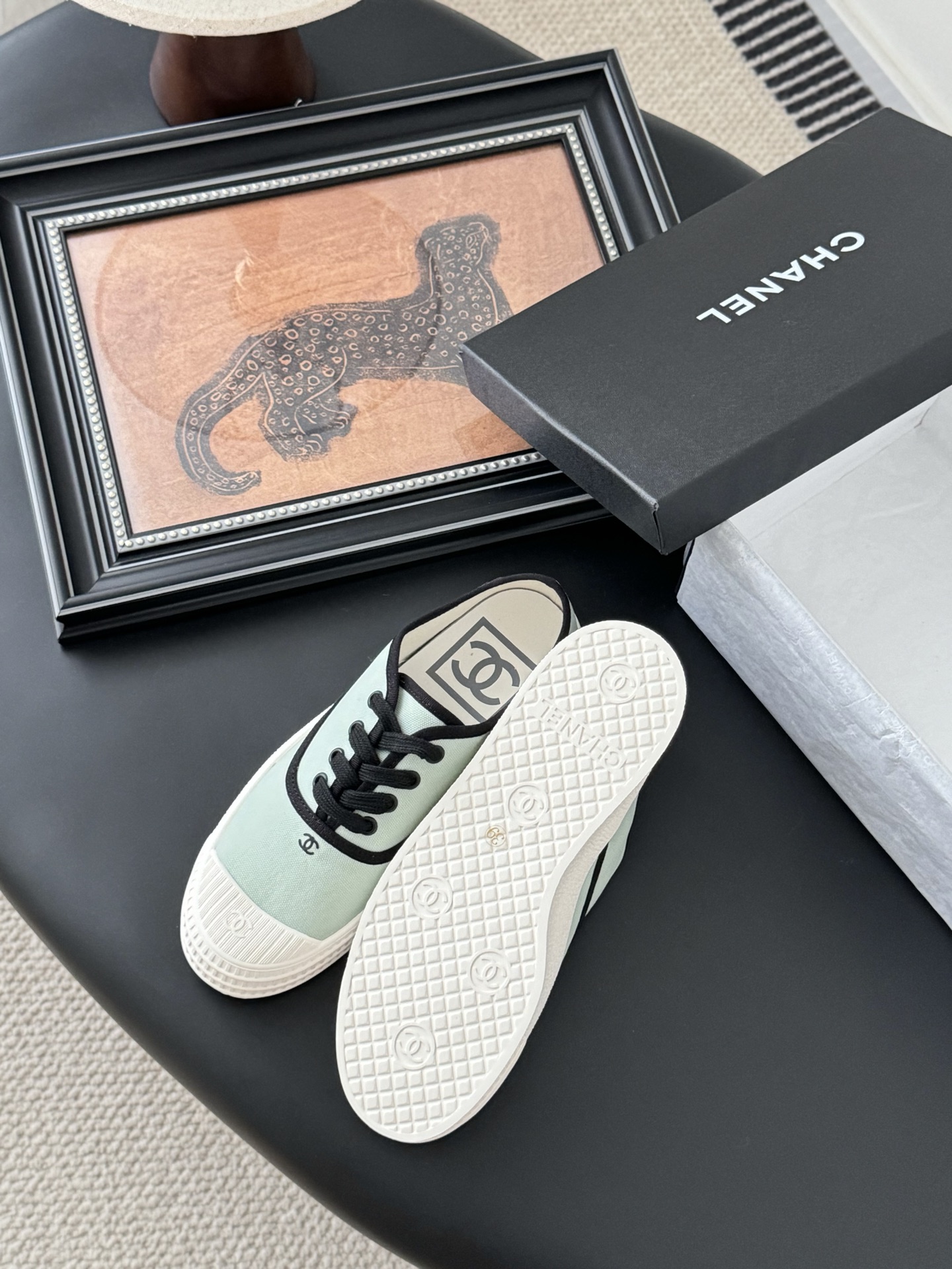 Chanel P620 小白鞋 - ヴィンテージ感溢れるデザイン