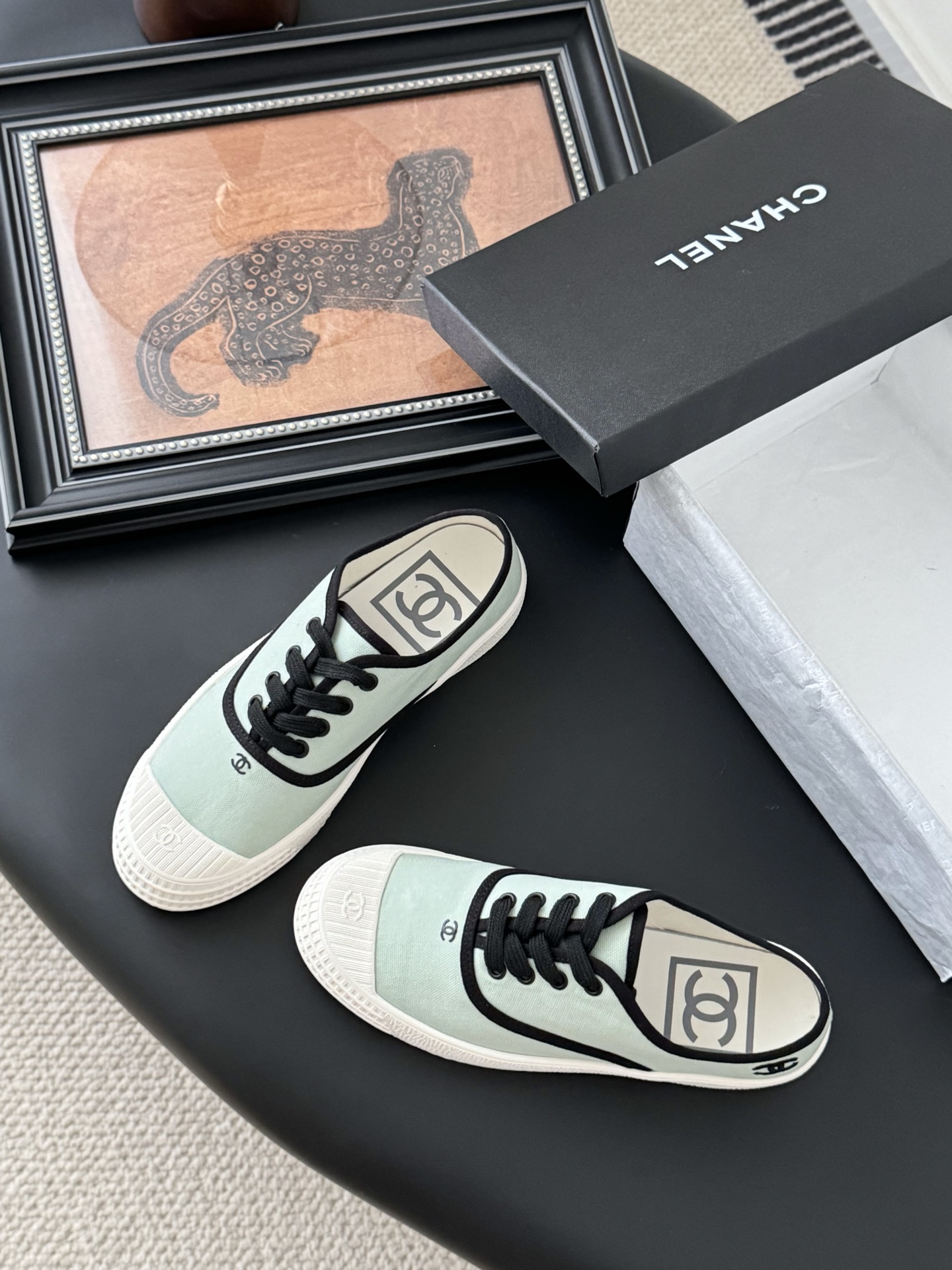 Chanel P620 小白鞋 - ヴィンテージ感溢れるデザイン