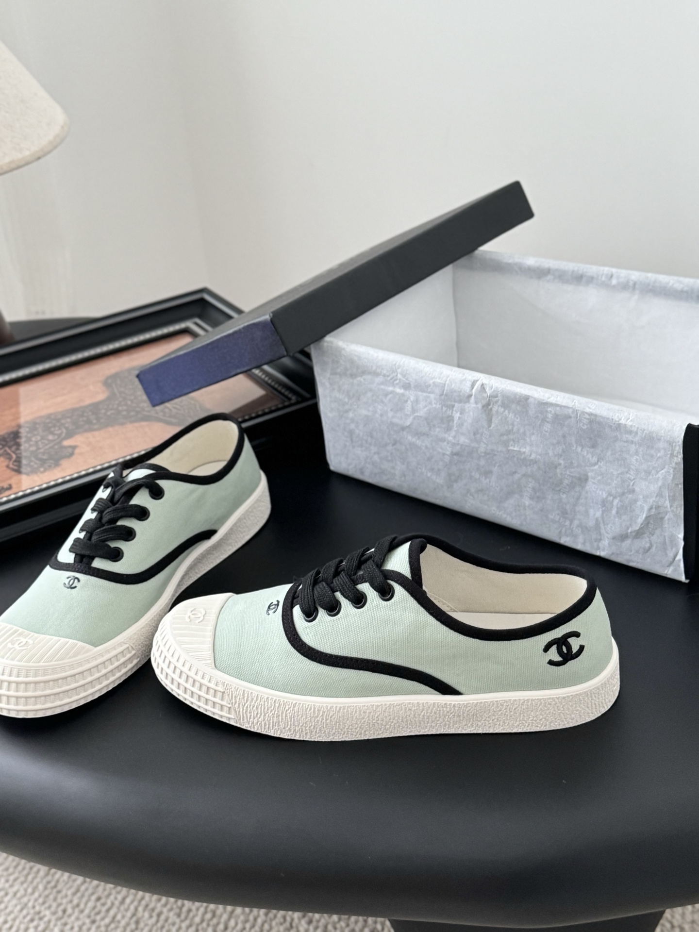 Chanel P620 小白鞋 - ヴィンテージ感溢れるデザイン