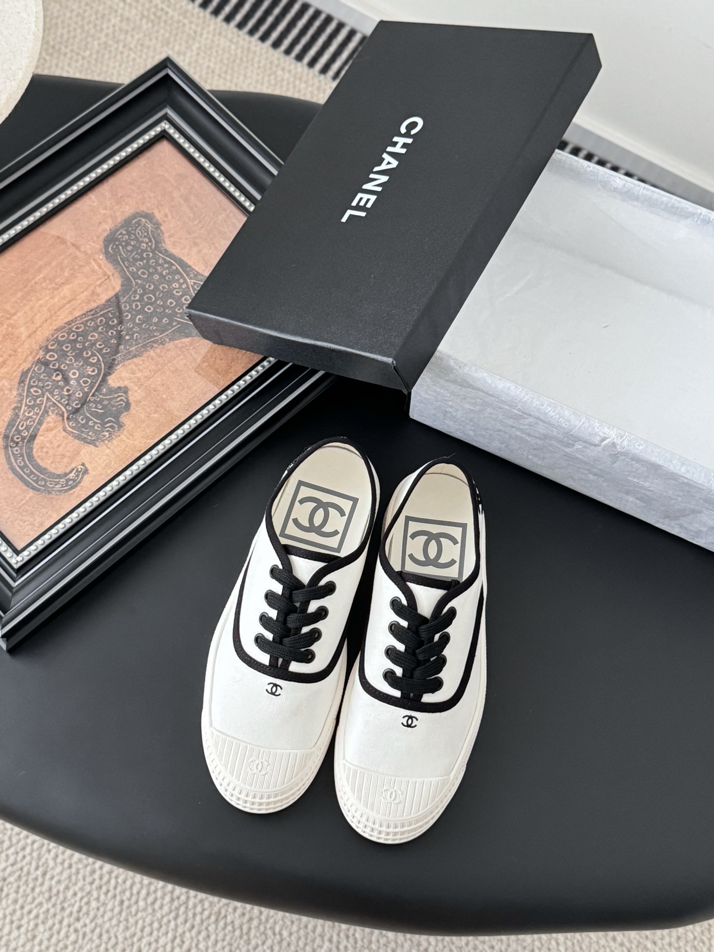 Chanel P620 配白色飞机盒 中古復刻小白鞋