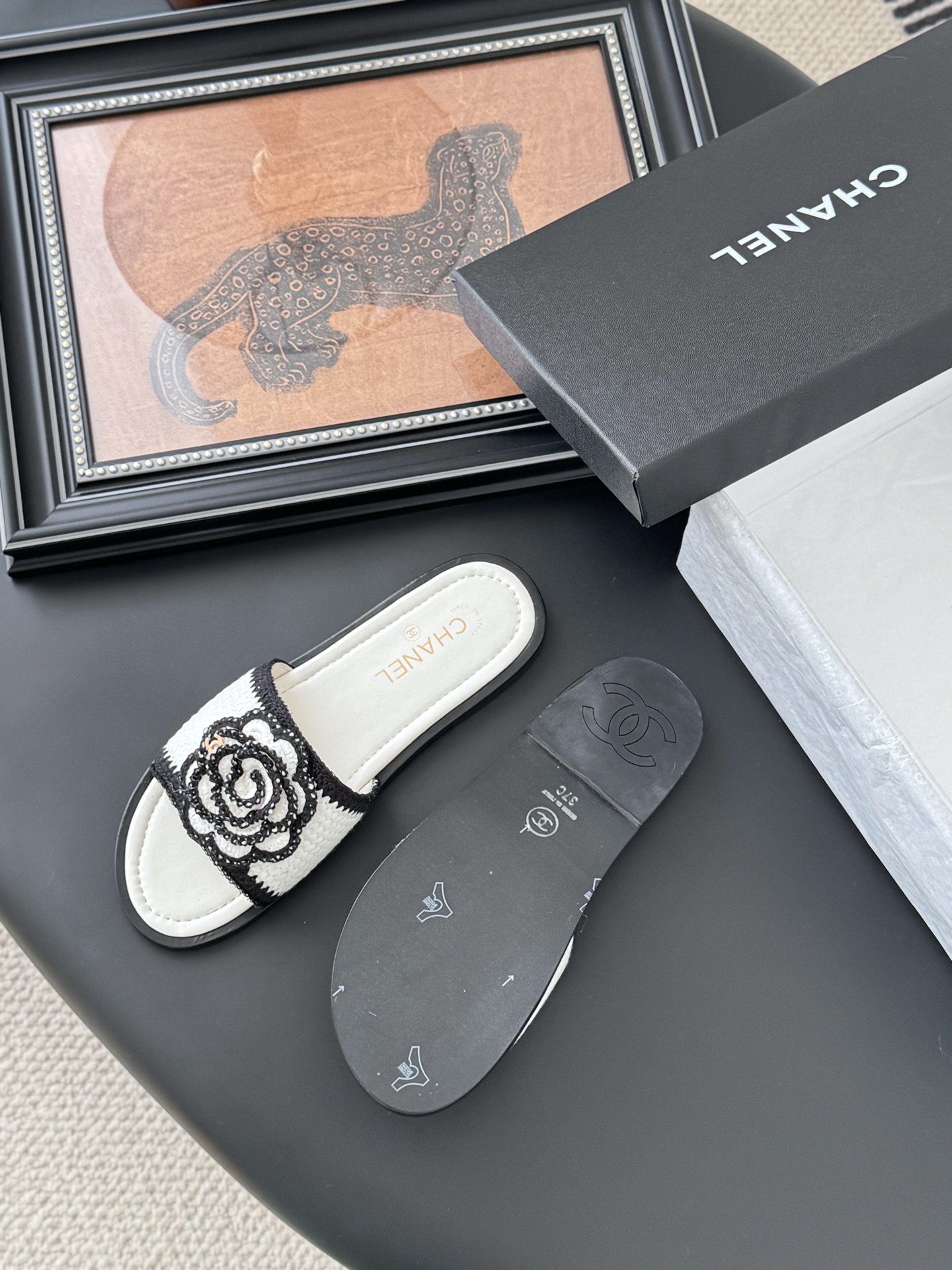 Chanel 25K Camellia Knit Slides: Luxurious Comfort and Timeless Style 7 i1746730398448 4913 0 4