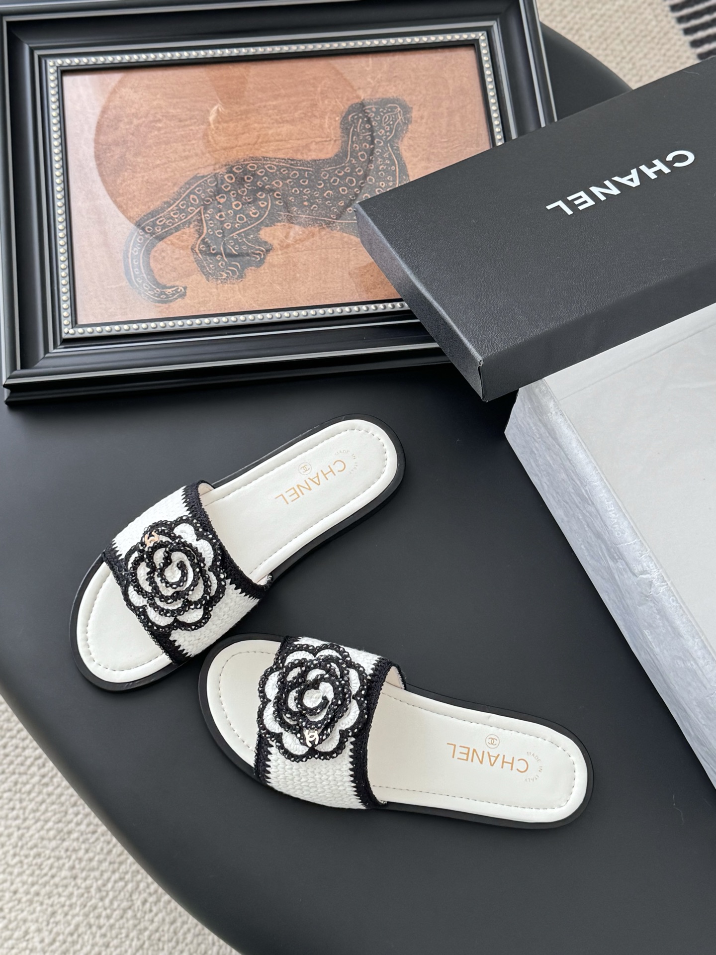 Chanel 25K Camellia Knit Slides: Luxurious Comfort and Timeless Style 8 i1746730399887 1918 0 5