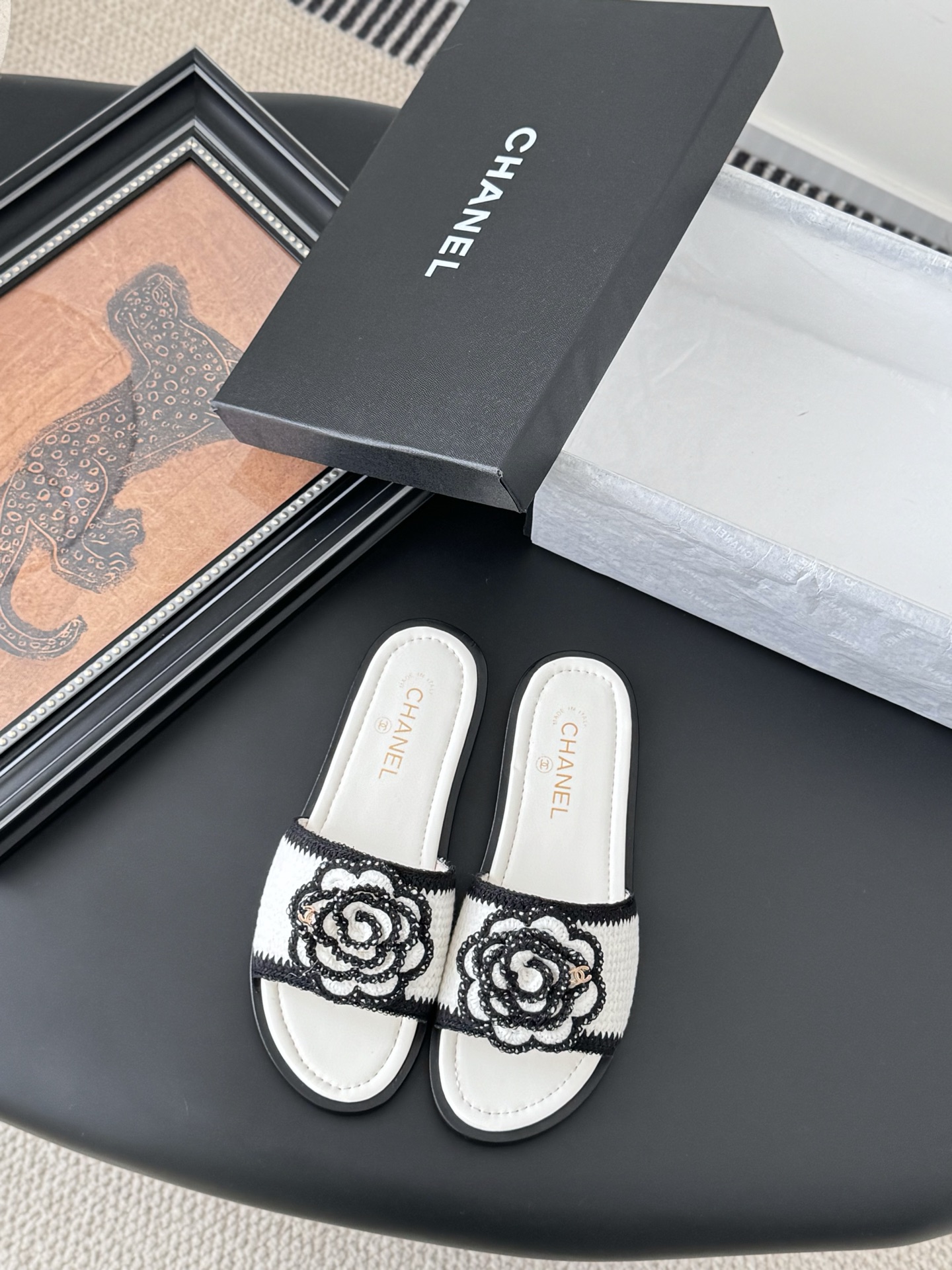 Chanel 25K Camellia Knit Slides: Luxurious Comfort and Timeless Style 3 i1746730399931 4052 0 0