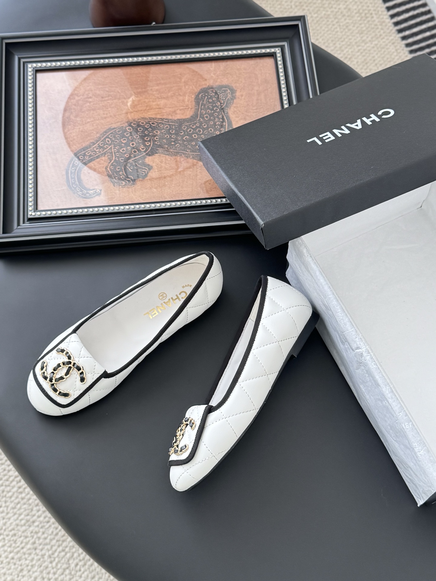 Chanel 25K Camellia White Leather Ballet Flats, Elegant and Comfortable 6 i1746730524522 1963 0 3