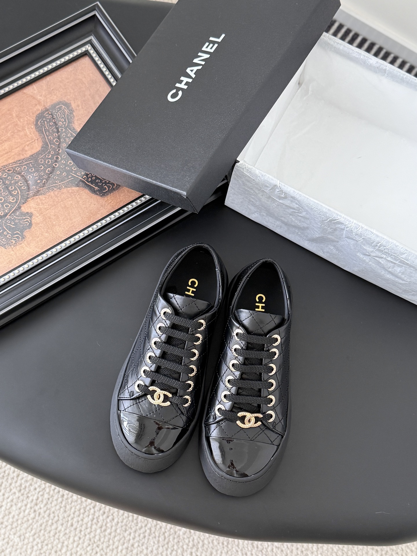 NO:415559,Chanel 25C new big-headed biscuit shoes, original development top version, authentic upper, consistent inner sheepskin, TPU outsole, non-ordinary version, rubber outsole Size: 35-39 Other sizes customized, casual shoes/sports shoes, chanel, sneakers, sheepskin19860909Chanel 25C新款大头饼干鞋 原版开发顶级版本 鞋面正品一致 内里羊皮 TPU大底 非普通版本橡胶大底 Size:35-39 其他码数定做,休闲鞋/运动鞋,chanel,sneakers,sheepskin,Women's Shoes