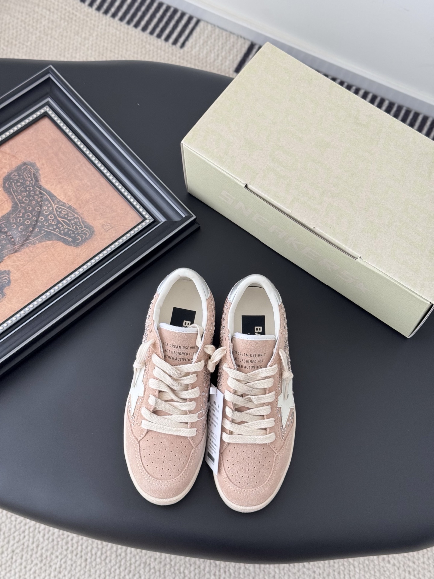 NO:437276,GGDB small dirty shoes are shipped!  New style is coming, personalized graffiti, beautiful and versatile, full of details~ This year's latest version, limited edition, high-quality running and price, Size: 35-40, casual shoes/sports shoes, sneakers19860909GGDB 小脏鞋新色出货啦！ 新款来袭 个性涂鸦,好看又百搭,细节拉满～ 今年最新版面 官网专柜限定款 高版本高品质跑量价 Size:35-40,休闲鞋/运动鞋,sneakers,Women's Shoes