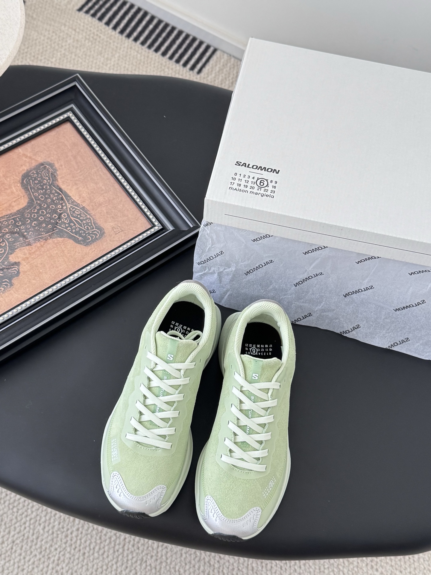 NO:443254,MM6 X Salomon 2025 co-branded casual shoes. The perfect combination of their own brands. Don’t be too handsome. Original development. Top quality. Original outsole. Size: 35-44. Casual shoes/sports shoes. Masion margiela, sneakers.19860909MM6 X Salomon 2025联名款休闲鞋 各自品牌基因完美的糅合 不要太帅 原版开发 顶级品质 原版大底 Size:35-44,休闲鞋/运动鞋,masion margiela,sneakers,Women's Shoes