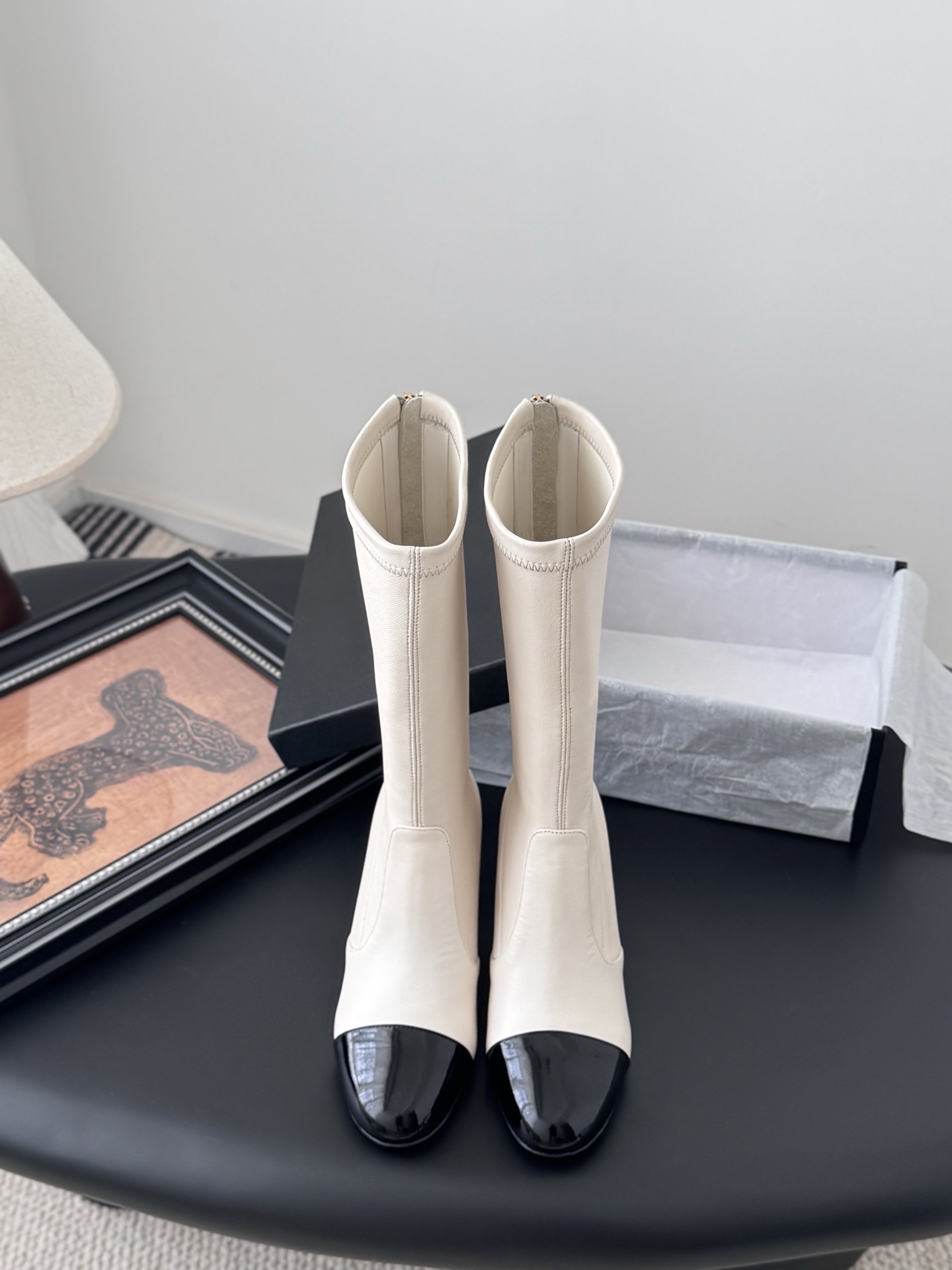 NO:448386,Chanel 25K autumn and winter new elastic boots, wonderful highlights, giant pearls, original molded pearls, leather soles, Size:35-39 Other sizes customized, boots, chanel, boots, Leather soles19860909Chanel 25K秋冬新款弹力靴 精彩亮点 巨型珍珠 原版开模珍珠 真皮大底 Size:35-39 其他码数定做,靴子,chanel,boots,Leather soles,Women's Shoes