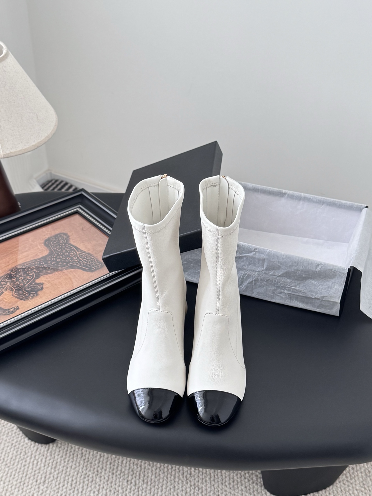 NO:448326,Chanel 25K autumn and winter new elastic boots, wonderful highlights, giant pearls, original molded pearls, leather soles, Size:35-39 Other sizes customized, boots, chanel, boots, Leather soles19860909Chanel 25K秋冬新款弹力靴 精彩亮点 巨型珍珠 原版开模珍珠 真皮大底 Size:35-39 其他码数定做,靴子,chanel,boots,Leather soles,Women's Shoes