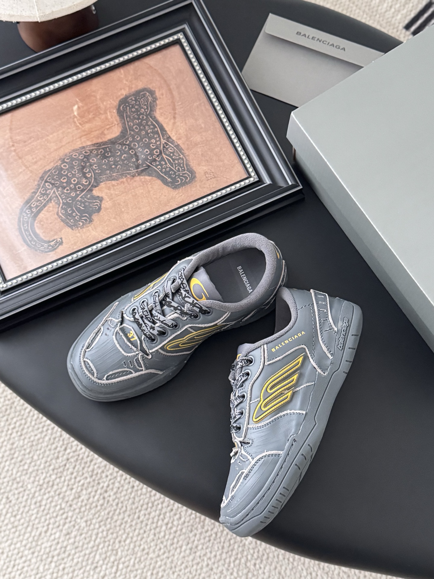 Title: Balenciaga Hamptons Leisure Shoes Review Summary: Balenciaga P888 Hamptons leisure shoes with cool design, graffiti, and sizes 35-44. - 图片 2