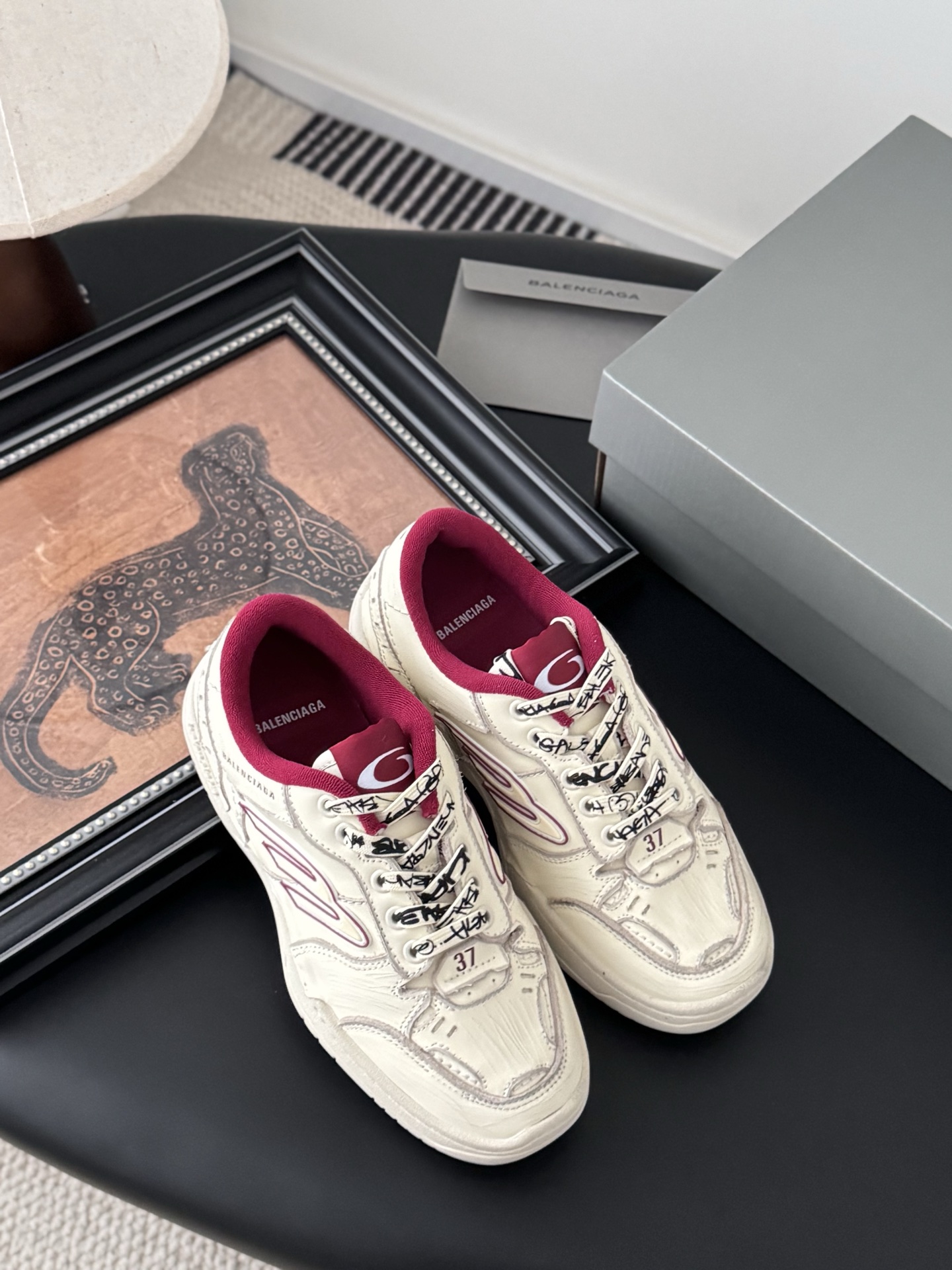 Balenciaga Hamptons Leisure Shoes: Stylish Design with Graffiti Details, Sizes 35-44 - 图片 6