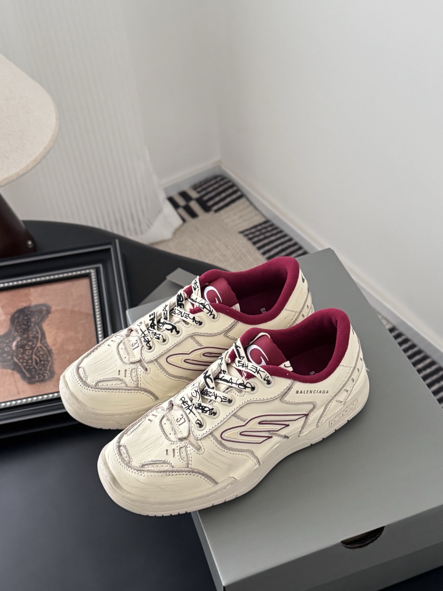 Balenciaga Hamptons Leisure Shoes: Stylish Design with Graffiti Details, Sizes 35-44 - 图片 8