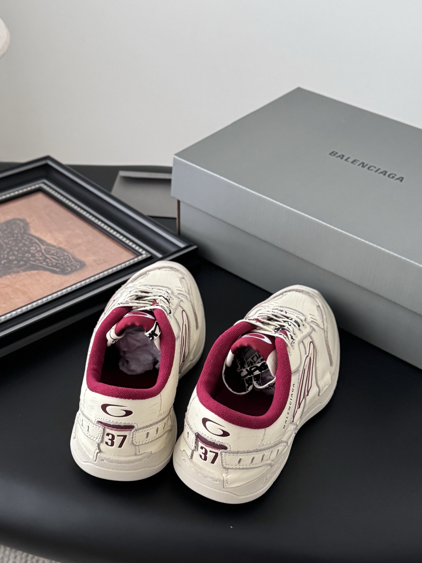Balenciaga Hamptons Leisure Shoes: Stylish Design with Graffiti Details, Sizes 35-44 - 图片 5