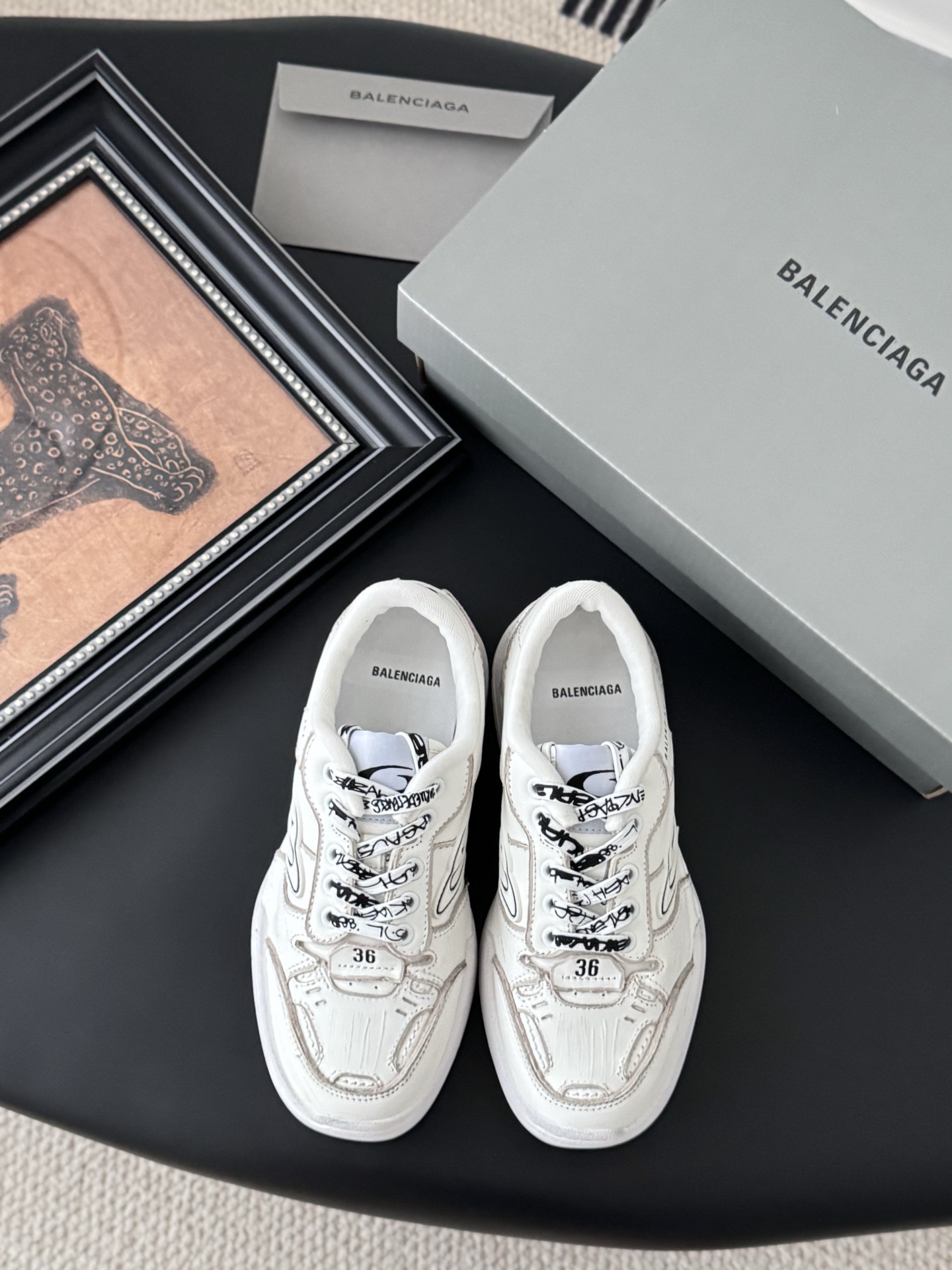 Balenciaga Hamptons Leisure Shoes: Stylish Design with Graffiti Details, Sizes 35-44 - 图片 9