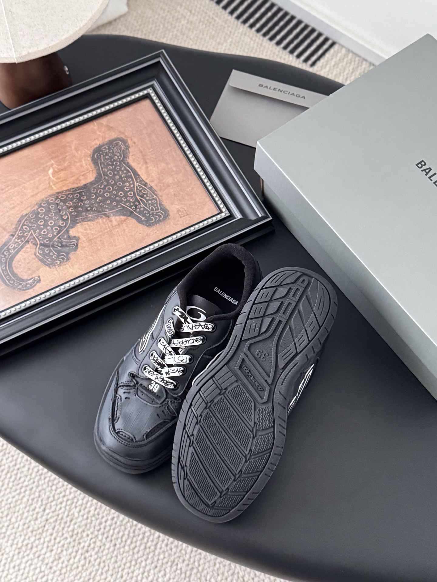 “Balenciaga Hamptons Leisure Shoes Review: Cool Design in Sizes 35-44” - 图片 3