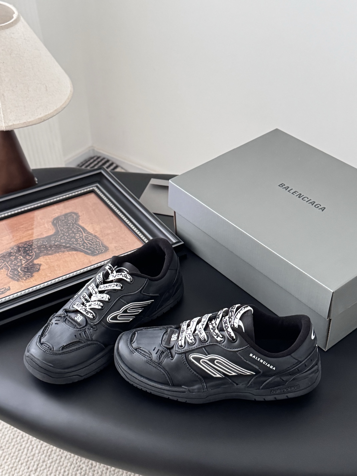 “Balenciaga Hamptons Leisure Shoes Review: Cool Design in Sizes 35-44”