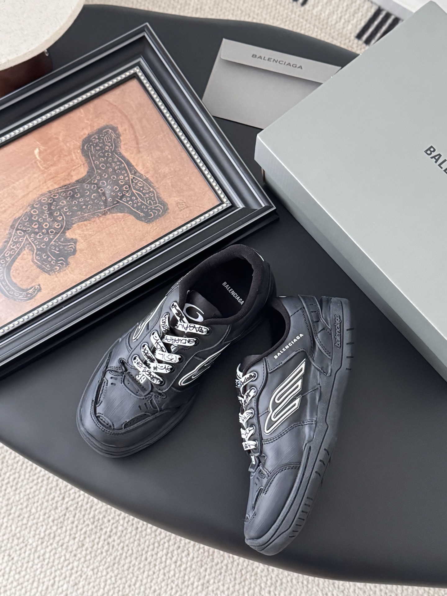 “Balenciaga Hamptons Leisure Shoes Review: Cool Design in Sizes 35-44” - 图片 2